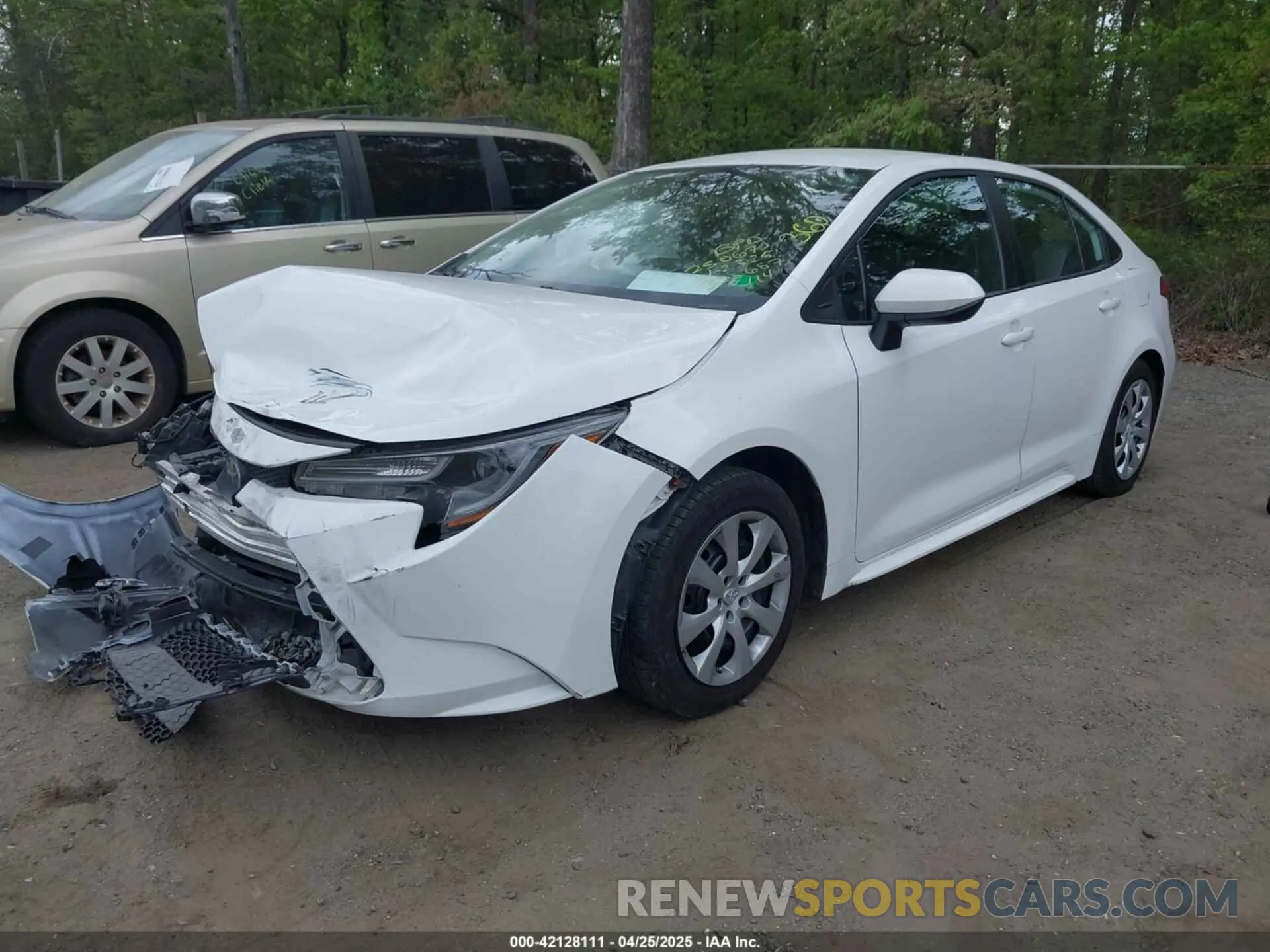2 Photograph of a damaged car 5YFEPMAE1NP328687 TOYOTA COROLLA 2022