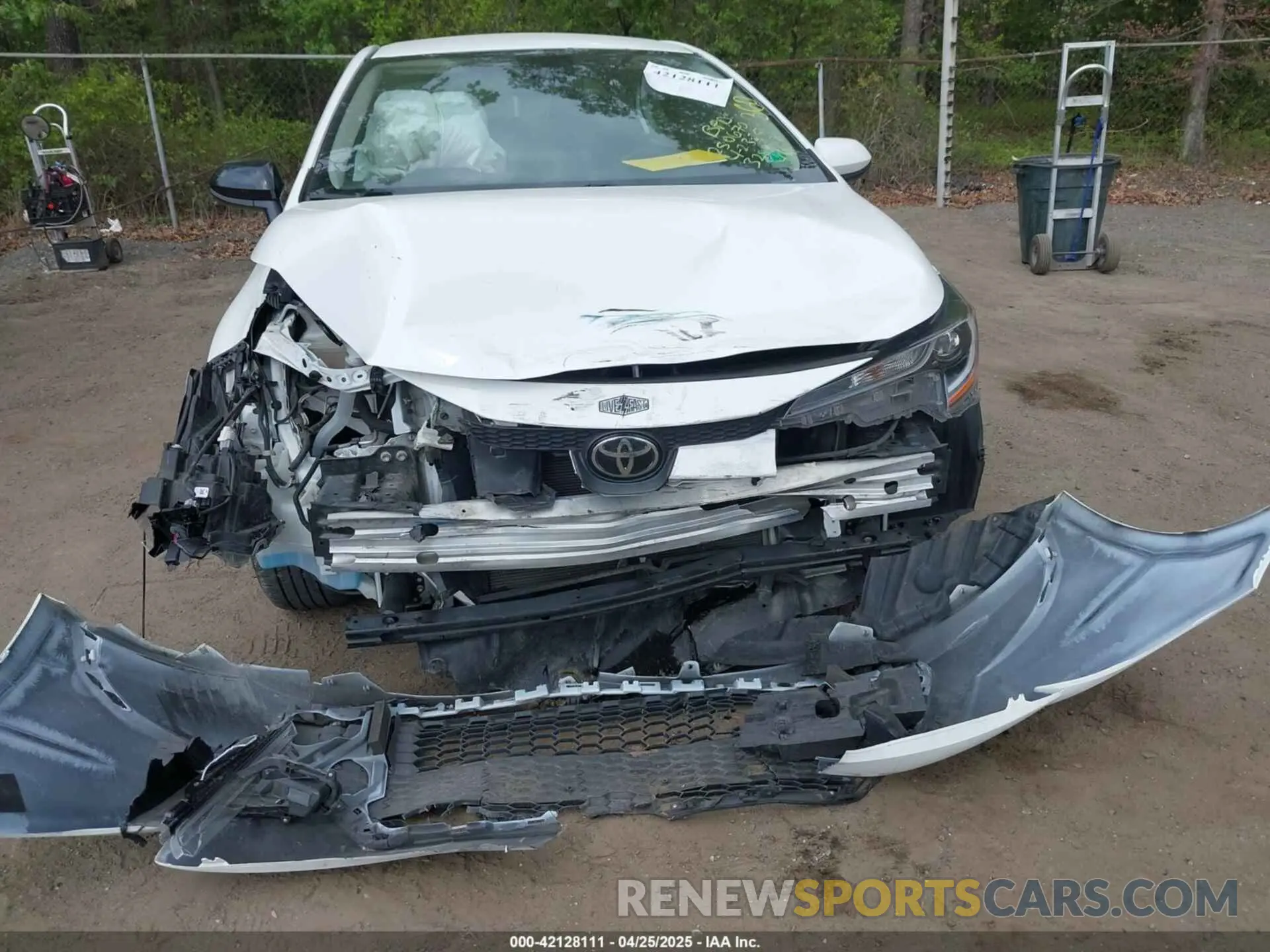 6 Photograph of a damaged car 5YFEPMAE1NP328687 TOYOTA COROLLA 2022
