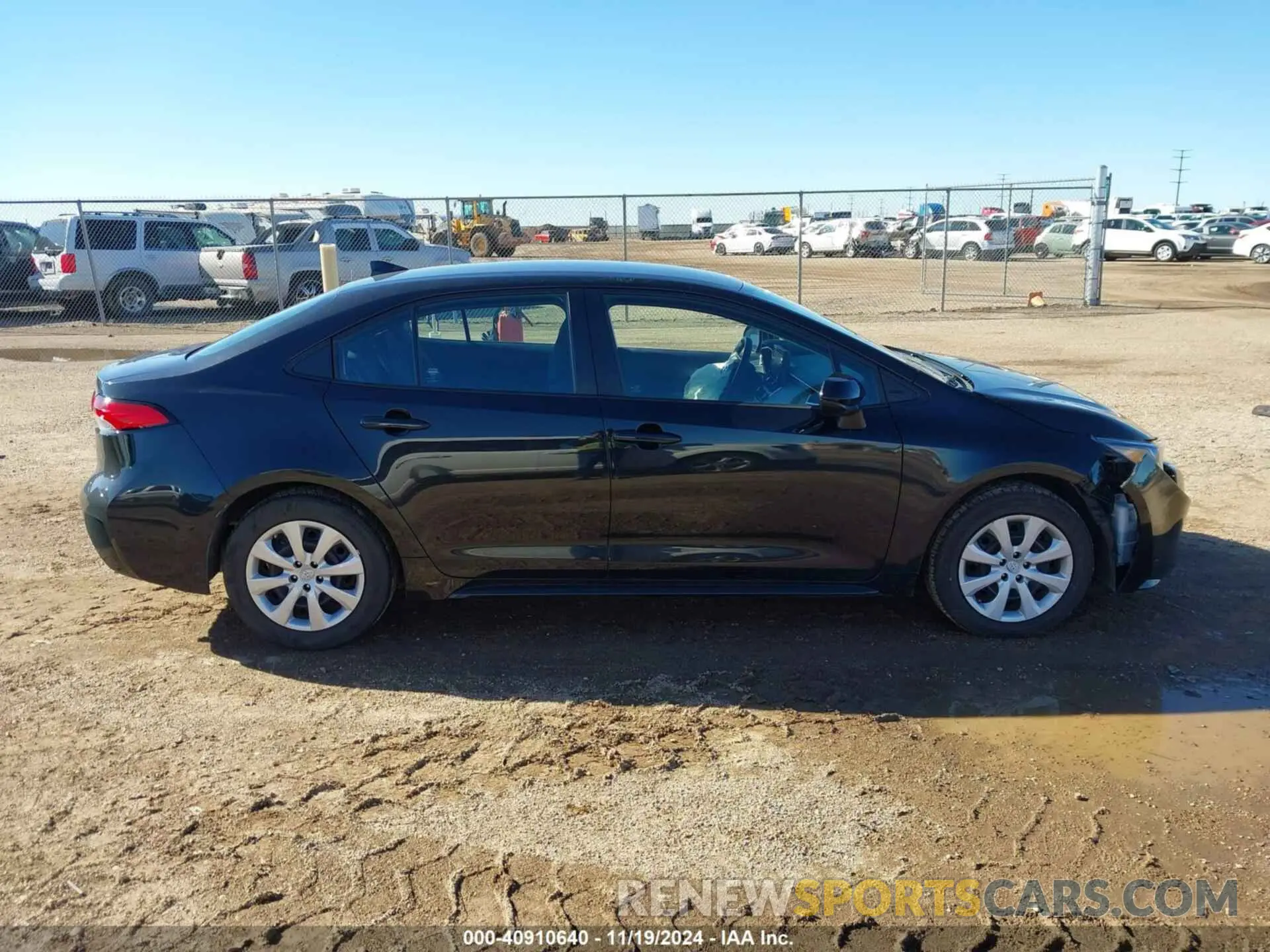 14 Photograph of a damaged car 5YFEPMAE1NP344419 TOYOTA COROLLA 2022
