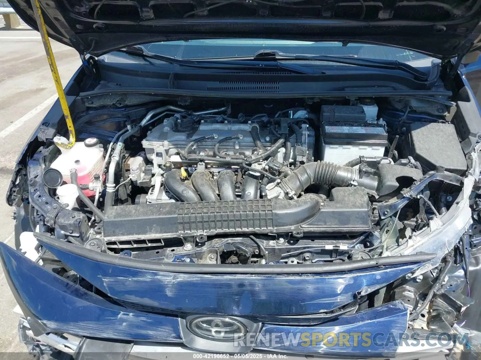 10 Photograph of a damaged car 5YFEPMAE1NP360040 TOYOTA COROLLA 2022