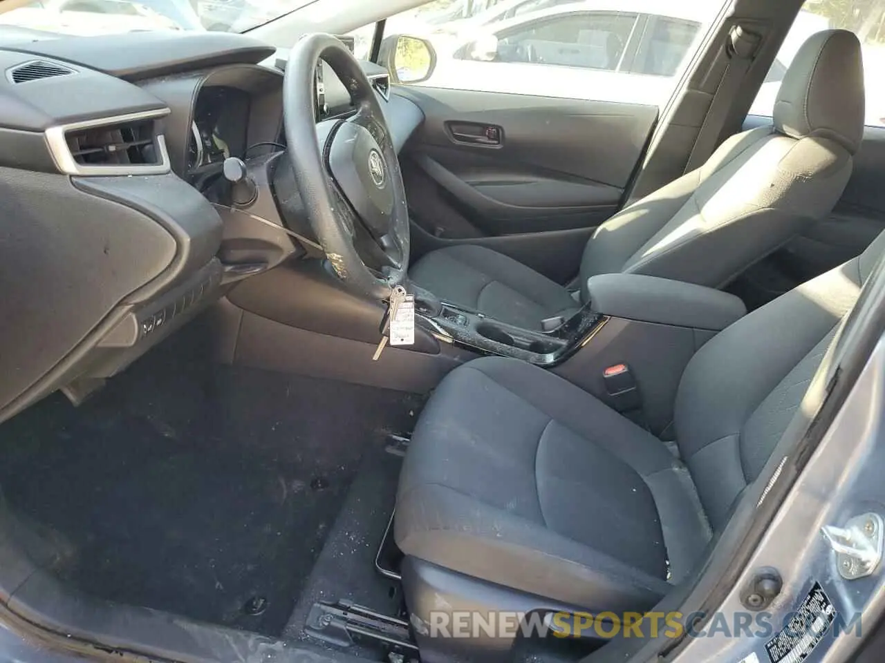 7 Photograph of a damaged car 5YFEPMAE1NP360264 TOYOTA COROLLA 2022