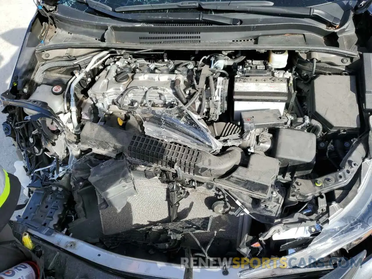 11 Photograph of a damaged car 5YFEPMAE1NP373807 TOYOTA COROLLA 2022
