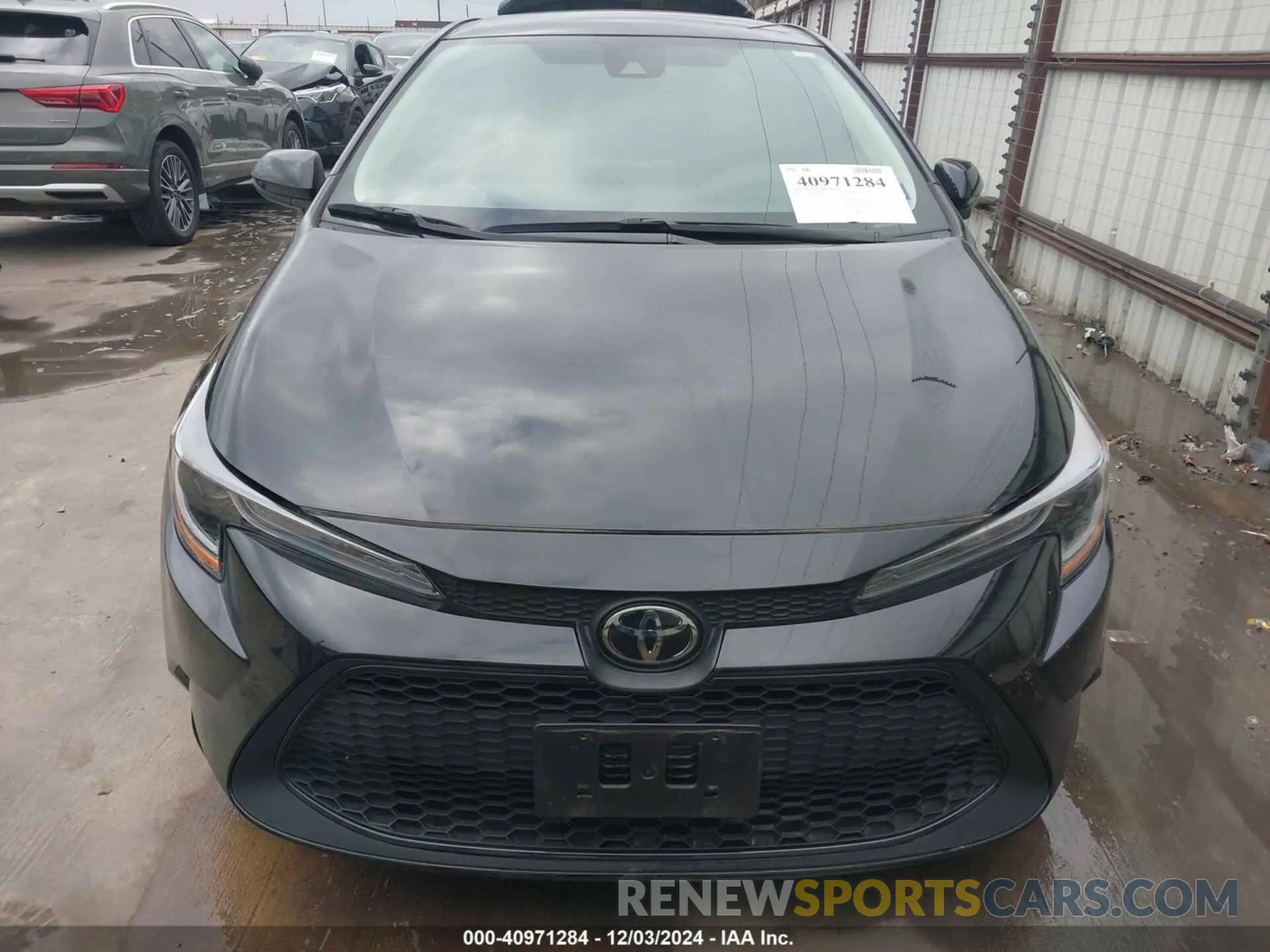 13 Photograph of a damaged car 5YFEPMAE1NP381468 TOYOTA COROLLA 2022