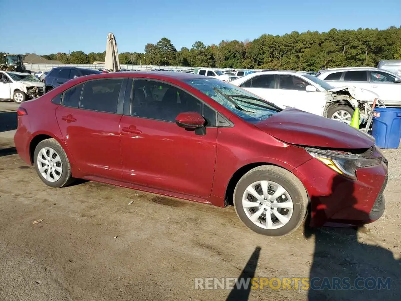 4 Photograph of a damaged car 5YFEPMAE1NP385021 TOYOTA COROLLA 2022