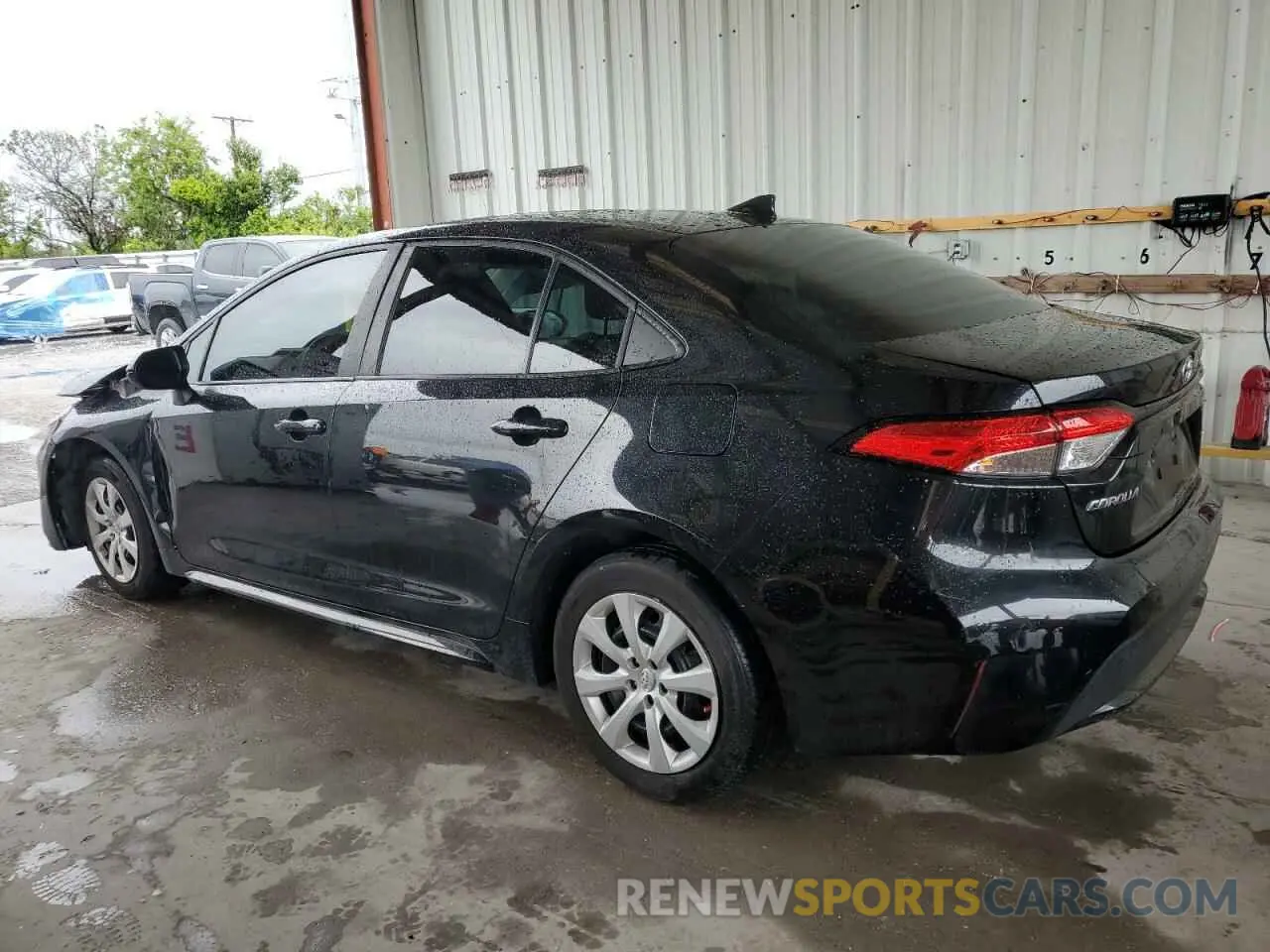 2 Photograph of a damaged car 5YFEPMAE2NP283825 TOYOTA COROLLA 2022