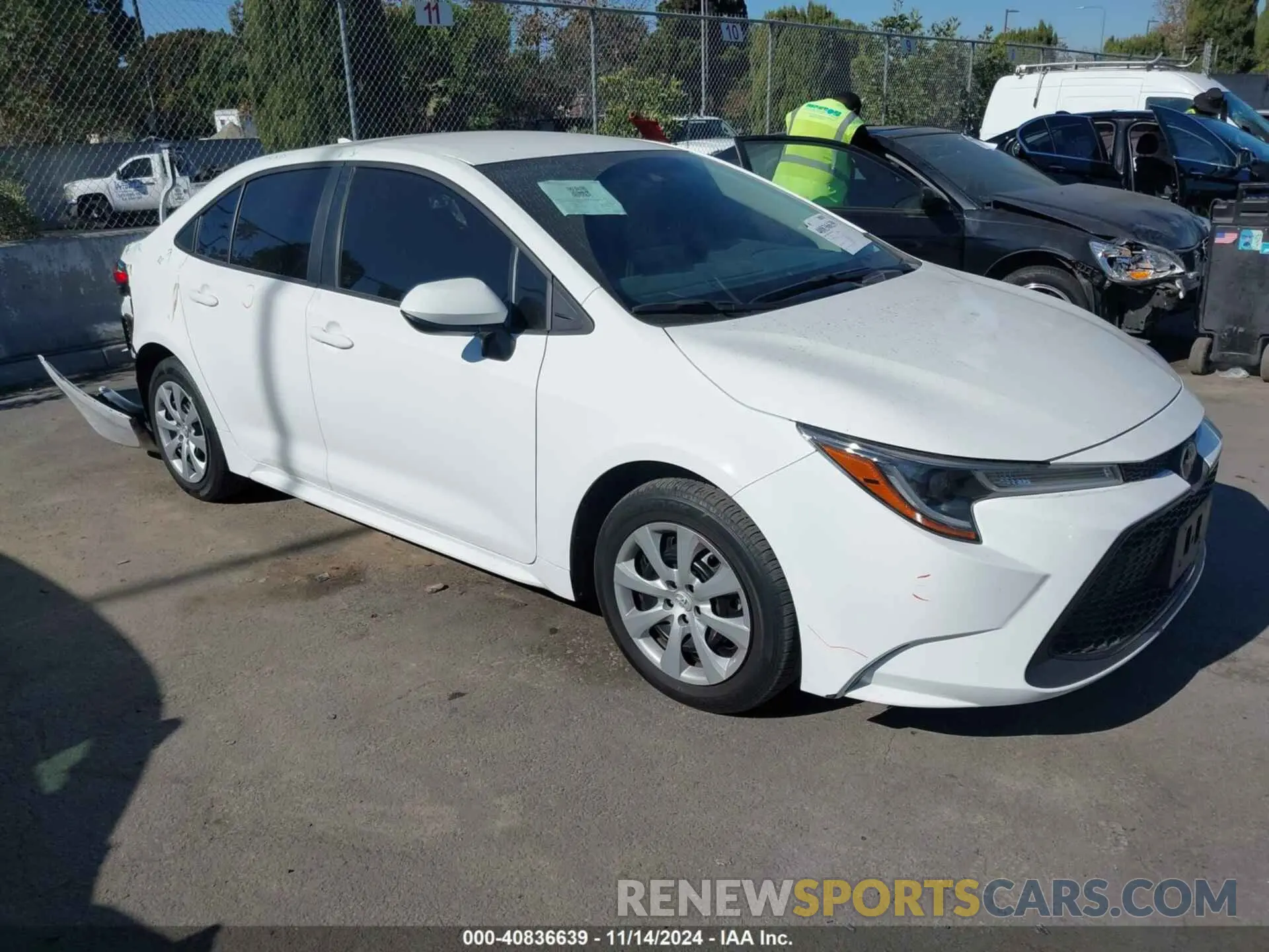 1 Фотография поврежденного автомобиля 5YFEPMAE2NP285946 TOYOTA COROLLA 2022