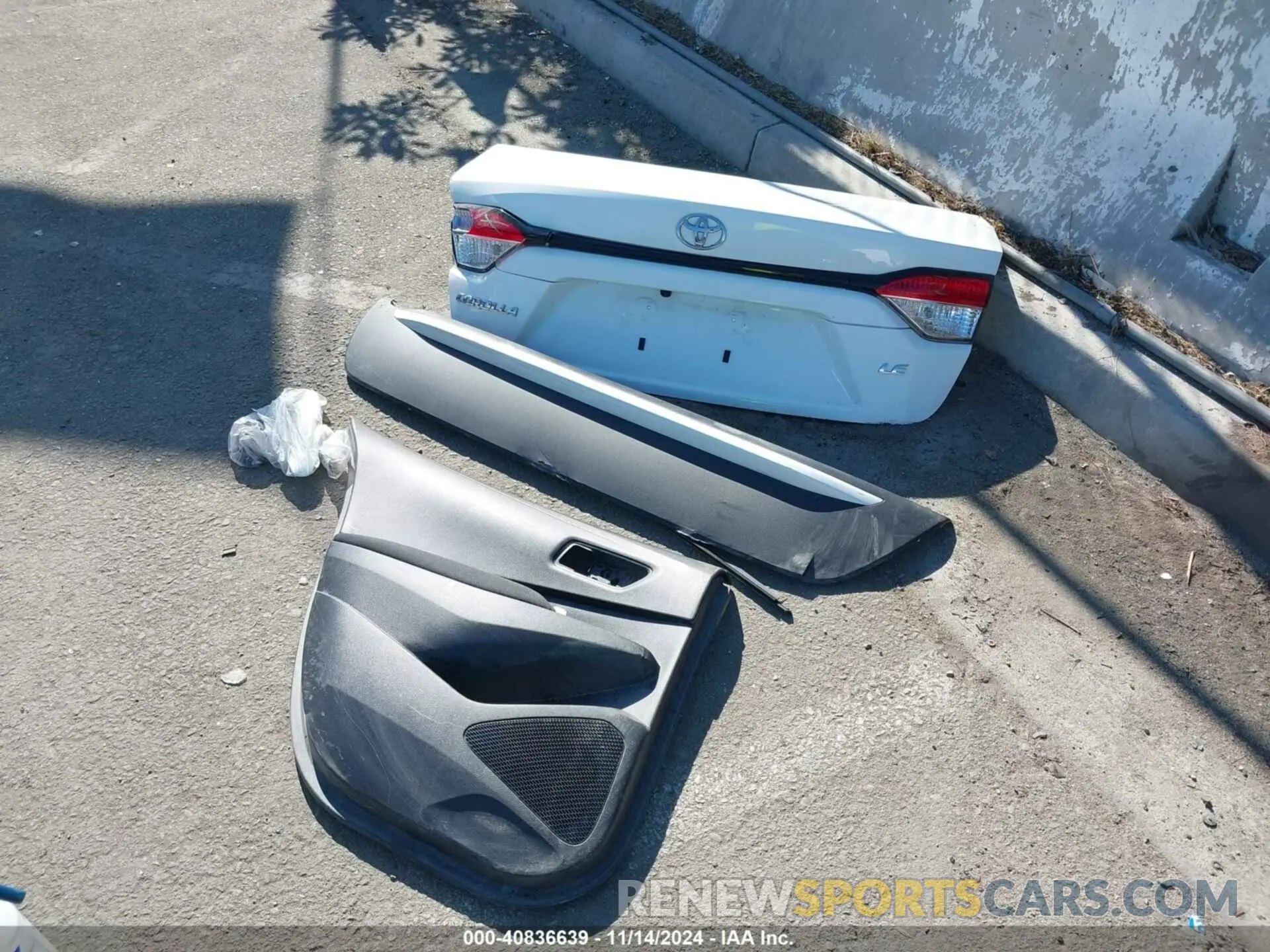 12 Фотография поврежденного автомобиля 5YFEPMAE2NP285946 TOYOTA COROLLA 2022