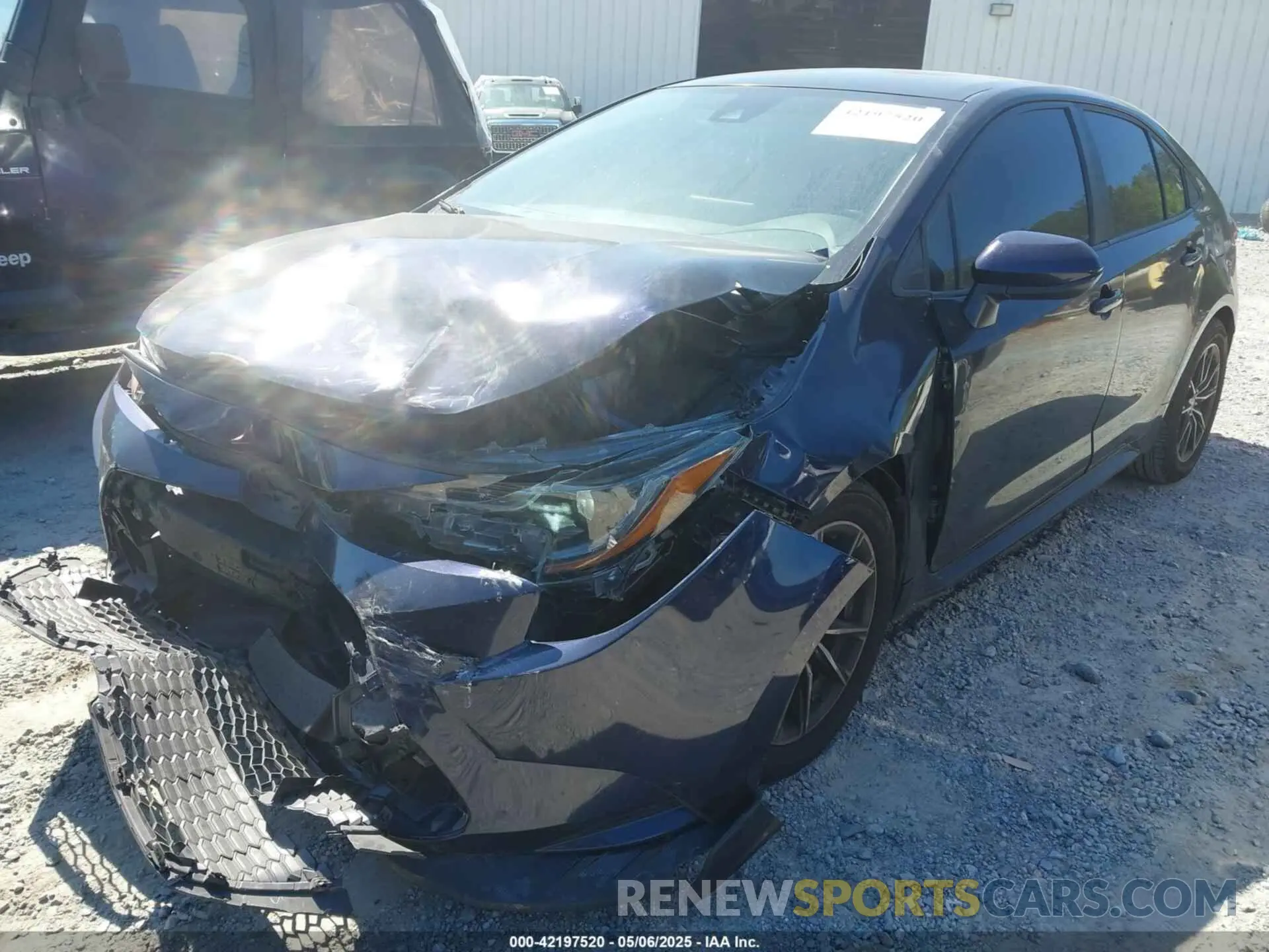 2 Photograph of a damaged car 5YFEPMAE2NP287552 TOYOTA COROLLA 2022