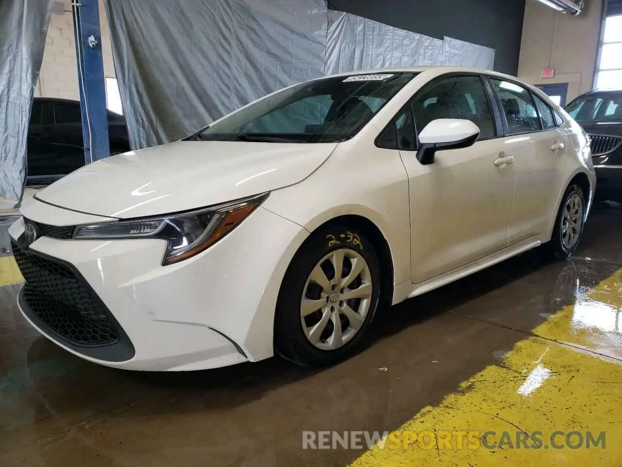 1 Фотография поврежденного автомобиля 5YFEPMAE2NP295635 TOYOTA COROLLA 2022
