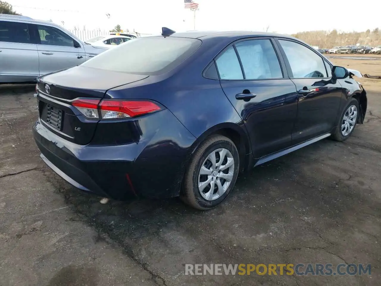 3 Photograph of a damaged car 5YFEPMAE2NP333414 TOYOTA COROLLA 2022