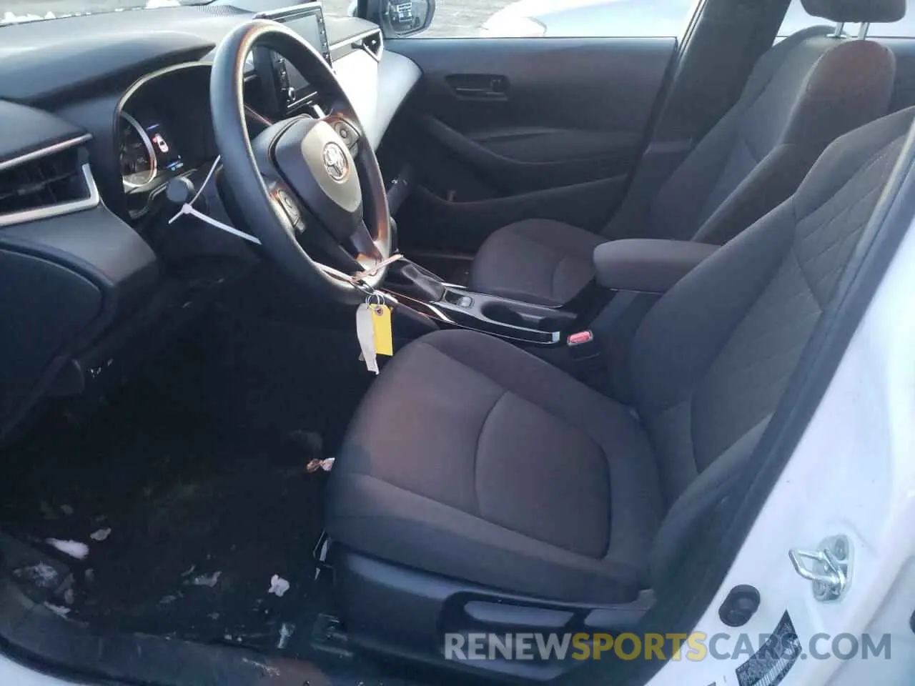 7 Photograph of a damaged car 5YFEPMAE2NP333560 TOYOTA COROLLA 2022