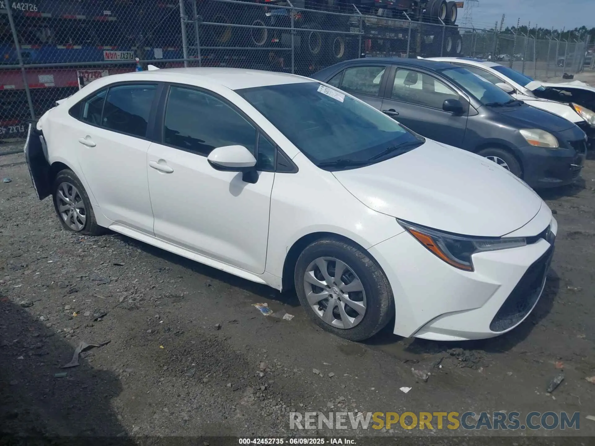 1 Photograph of a damaged car 5YFEPMAE2NP342372 TOYOTA COROLLA 2022
