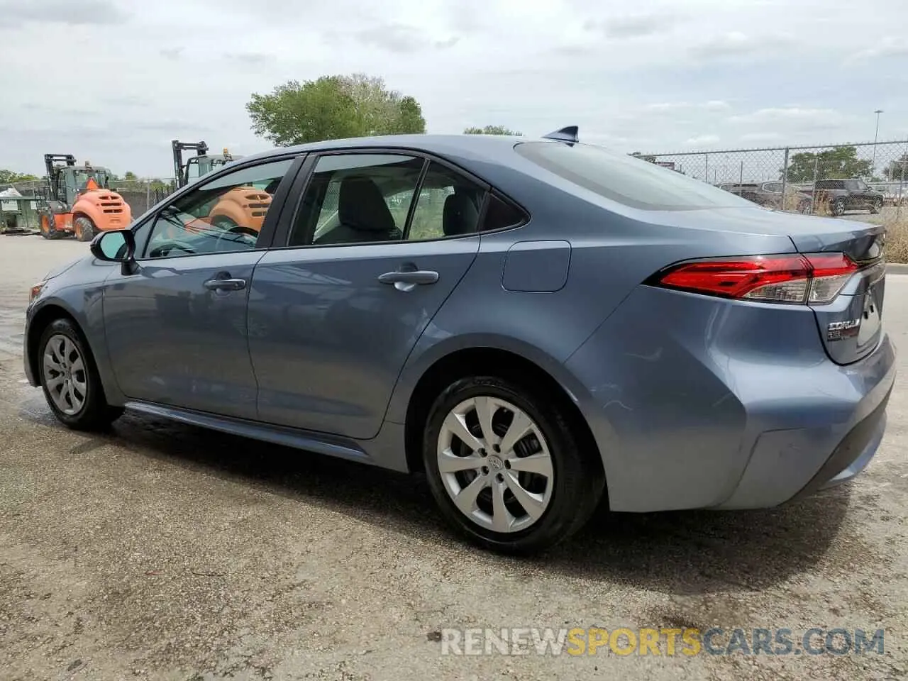 2 Photograph of a damaged car 5YFEPMAE2NP381799 TOYOTA COROLLA 2022
