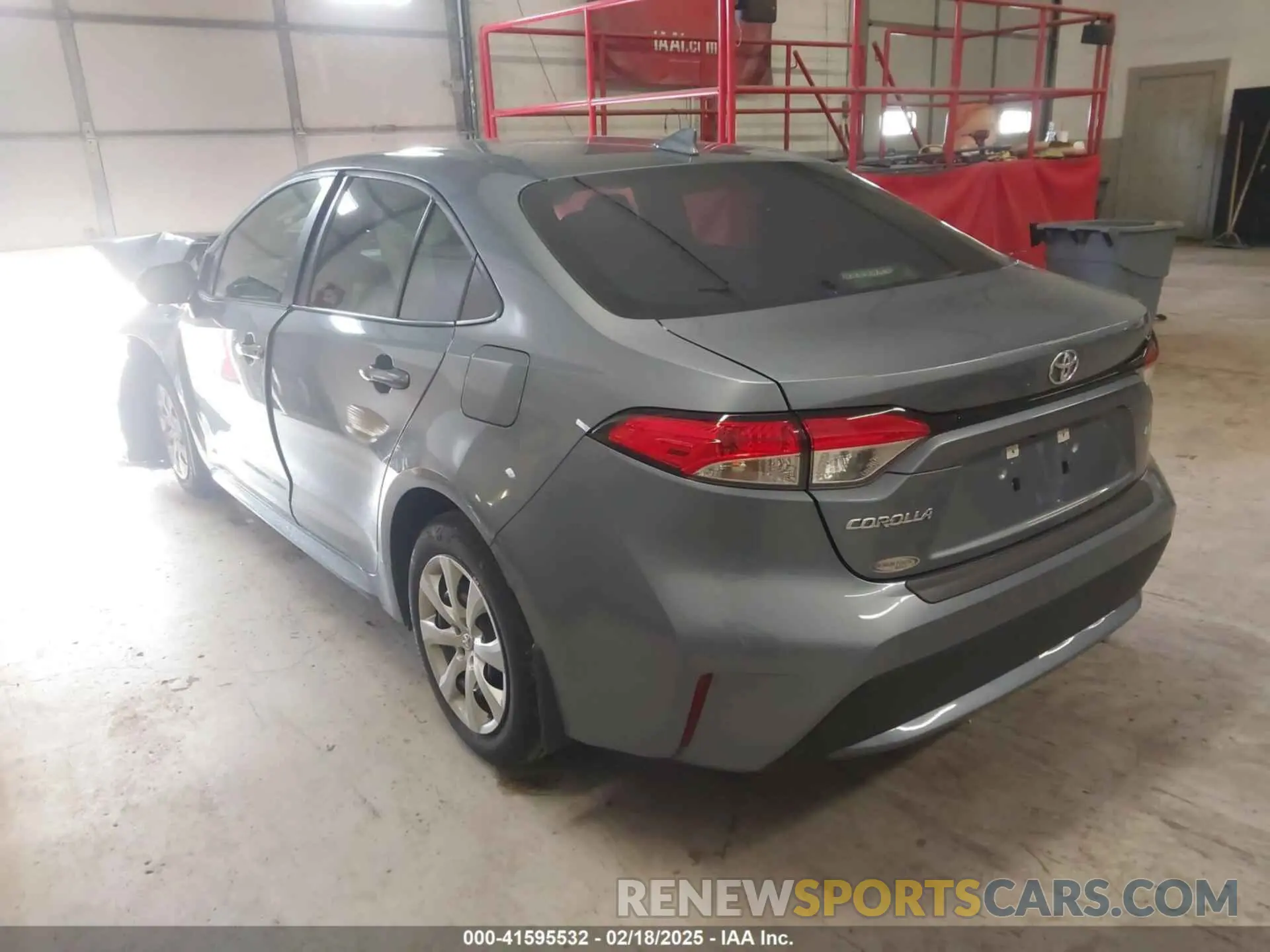 3 Фотография поврежденного автомобиля 5YFEPMAE2NP383911 TOYOTA COROLLA 2022