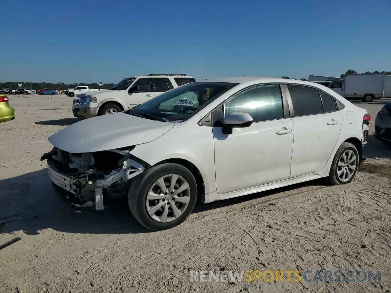 1 Фотография поврежденного автомобиля 5YFEPMAE3NP272901 TOYOTA COROLLA 2022