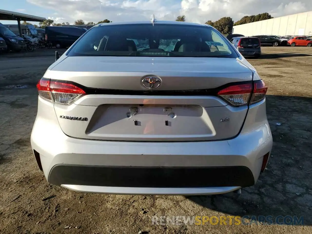 6 Фотография поврежденного автомобиля 5YFEPMAE3NP273689 TOYOTA COROLLA 2022