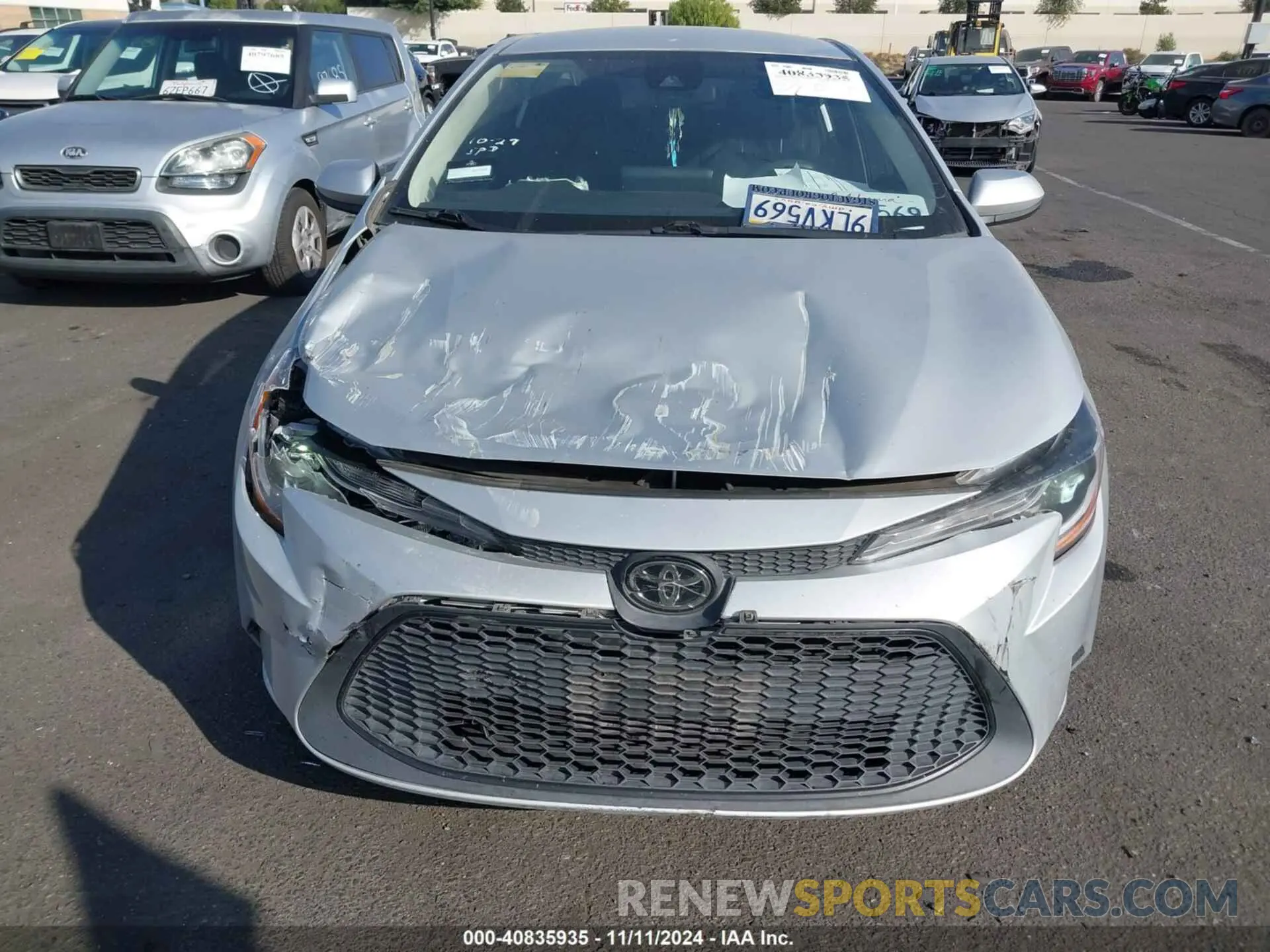 12 Photograph of a damaged car 5YFEPMAE3NP275832 TOYOTA COROLLA 2022