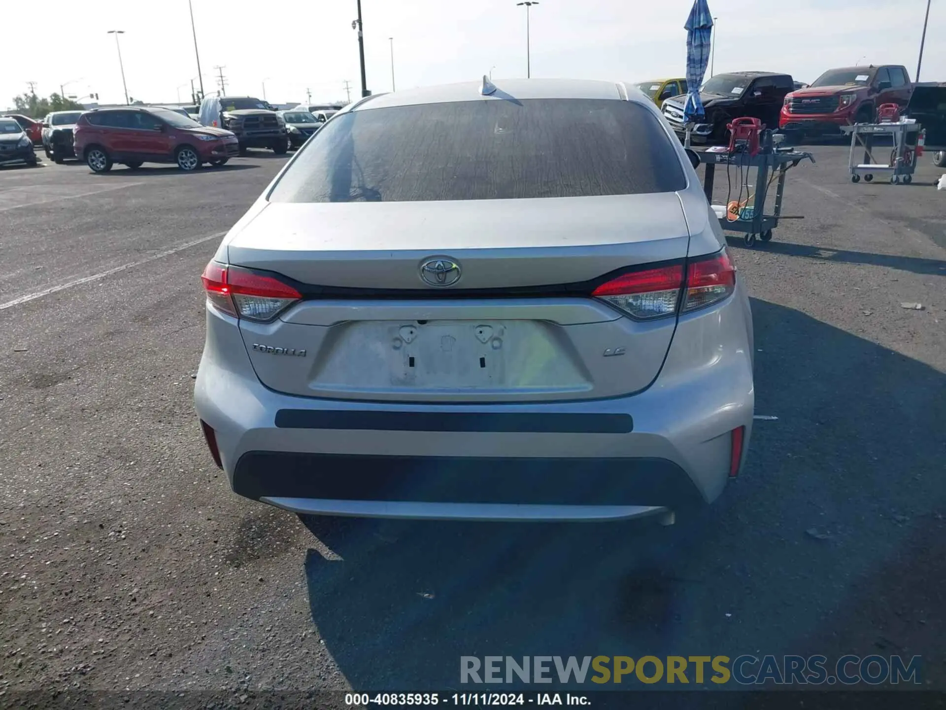 16 Photograph of a damaged car 5YFEPMAE3NP275832 TOYOTA COROLLA 2022