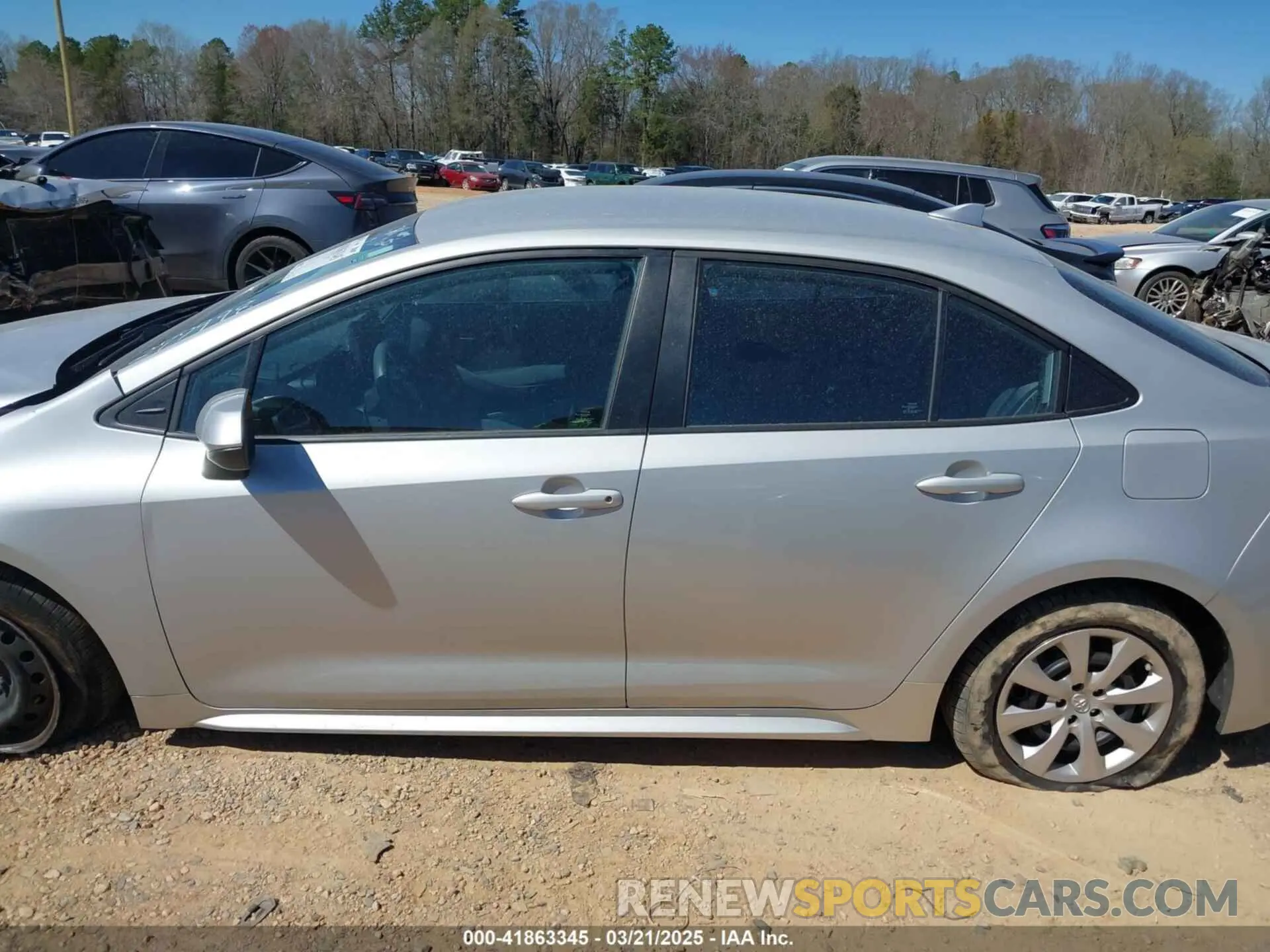 14 Photograph of a damaged car 5YFEPMAE3NP277998 TOYOTA COROLLA 2022