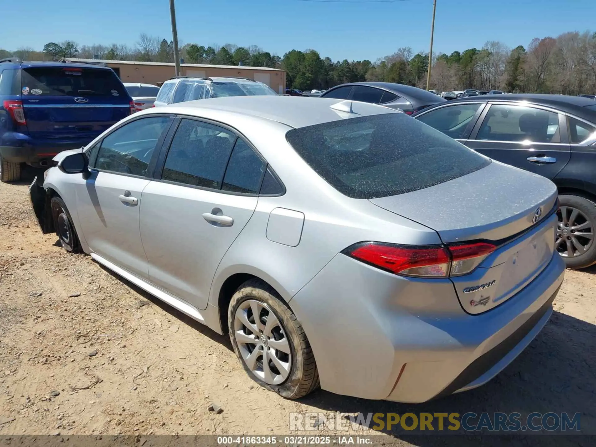 3 Photograph of a damaged car 5YFEPMAE3NP277998 TOYOTA COROLLA 2022