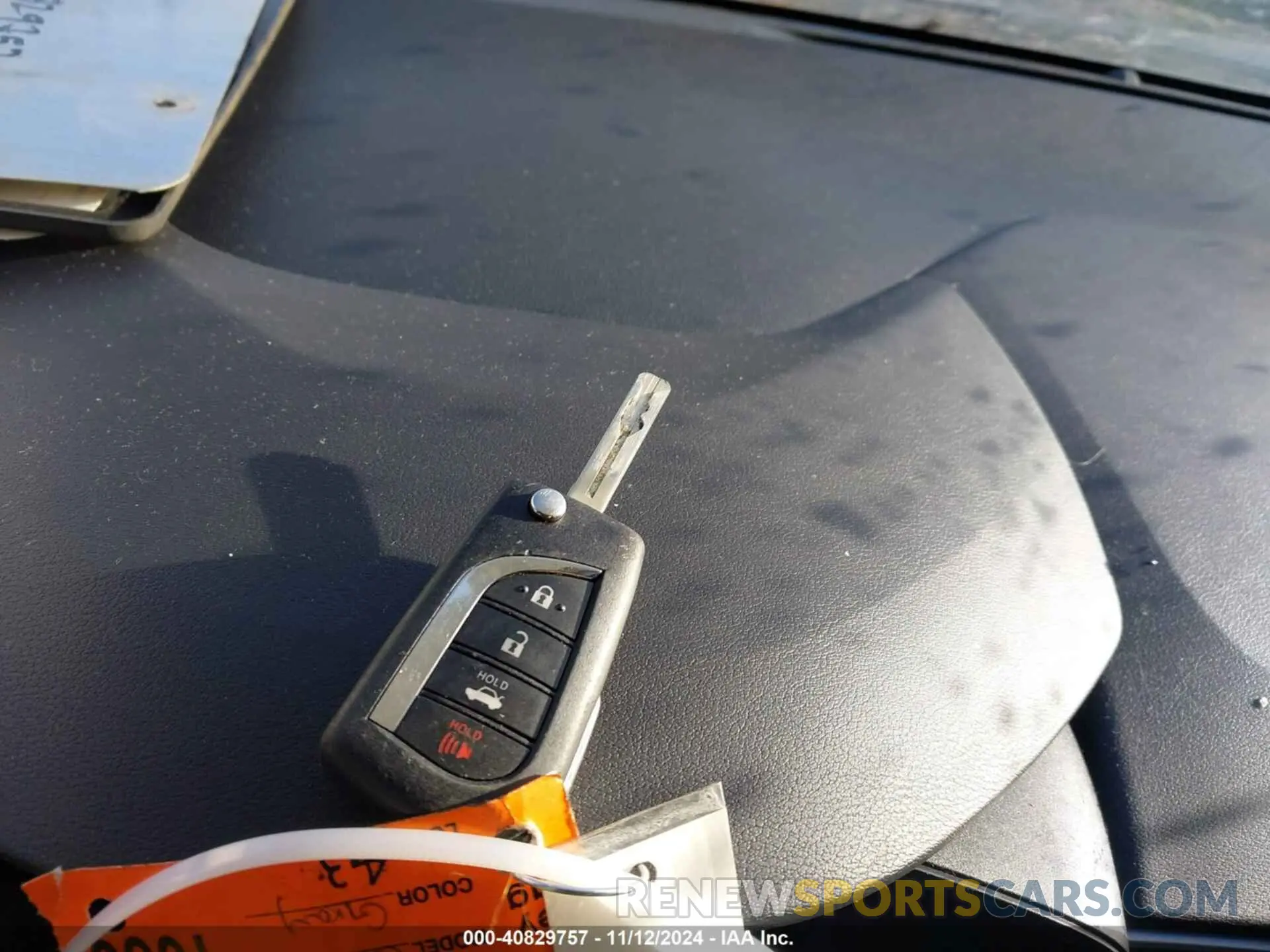 11 Photograph of a damaged car 5YFEPMAE3NP279136 TOYOTA COROLLA 2022