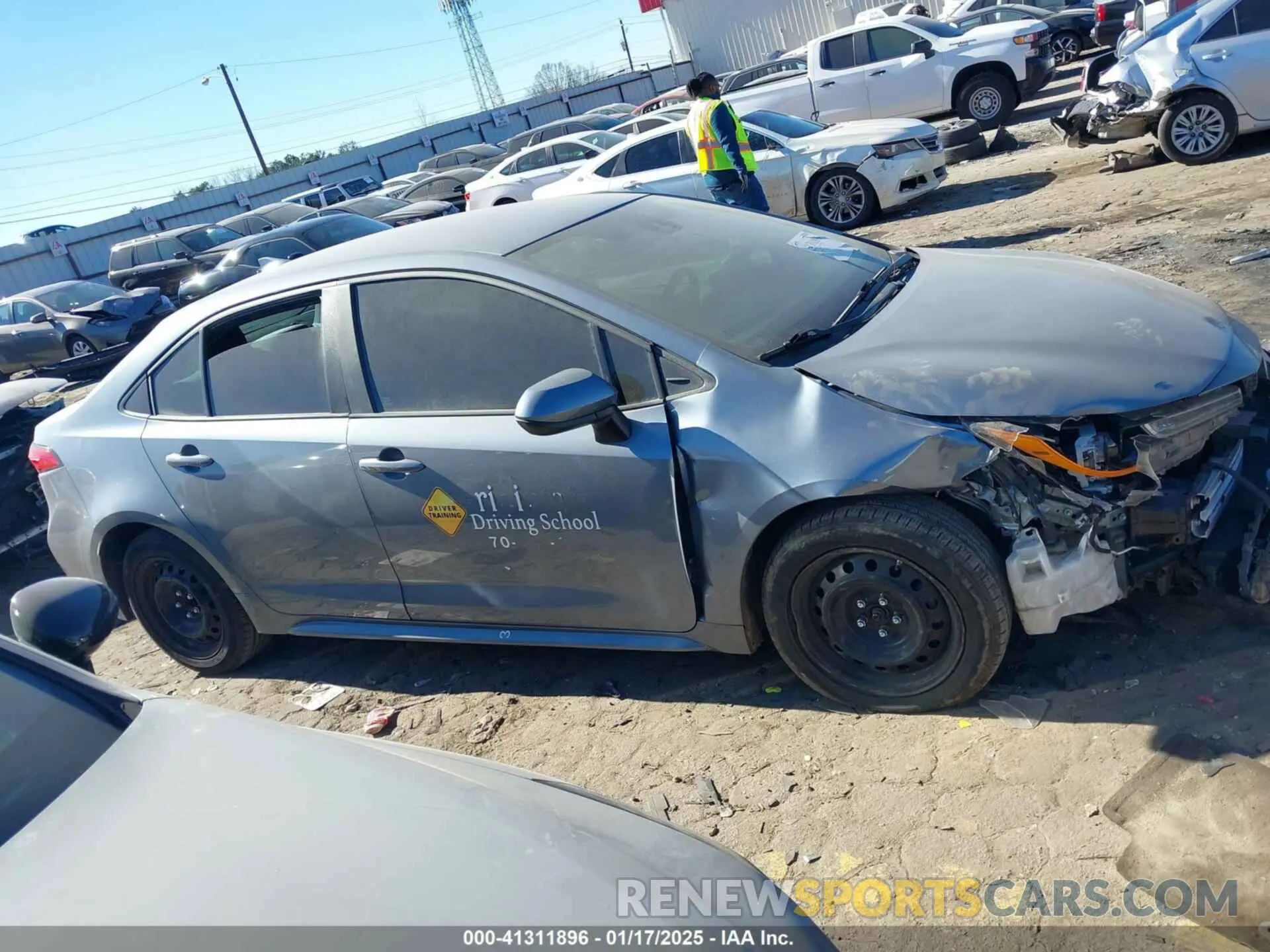 14 Photograph of a damaged car 5YFEPMAE3NP299757 TOYOTA COROLLA 2022