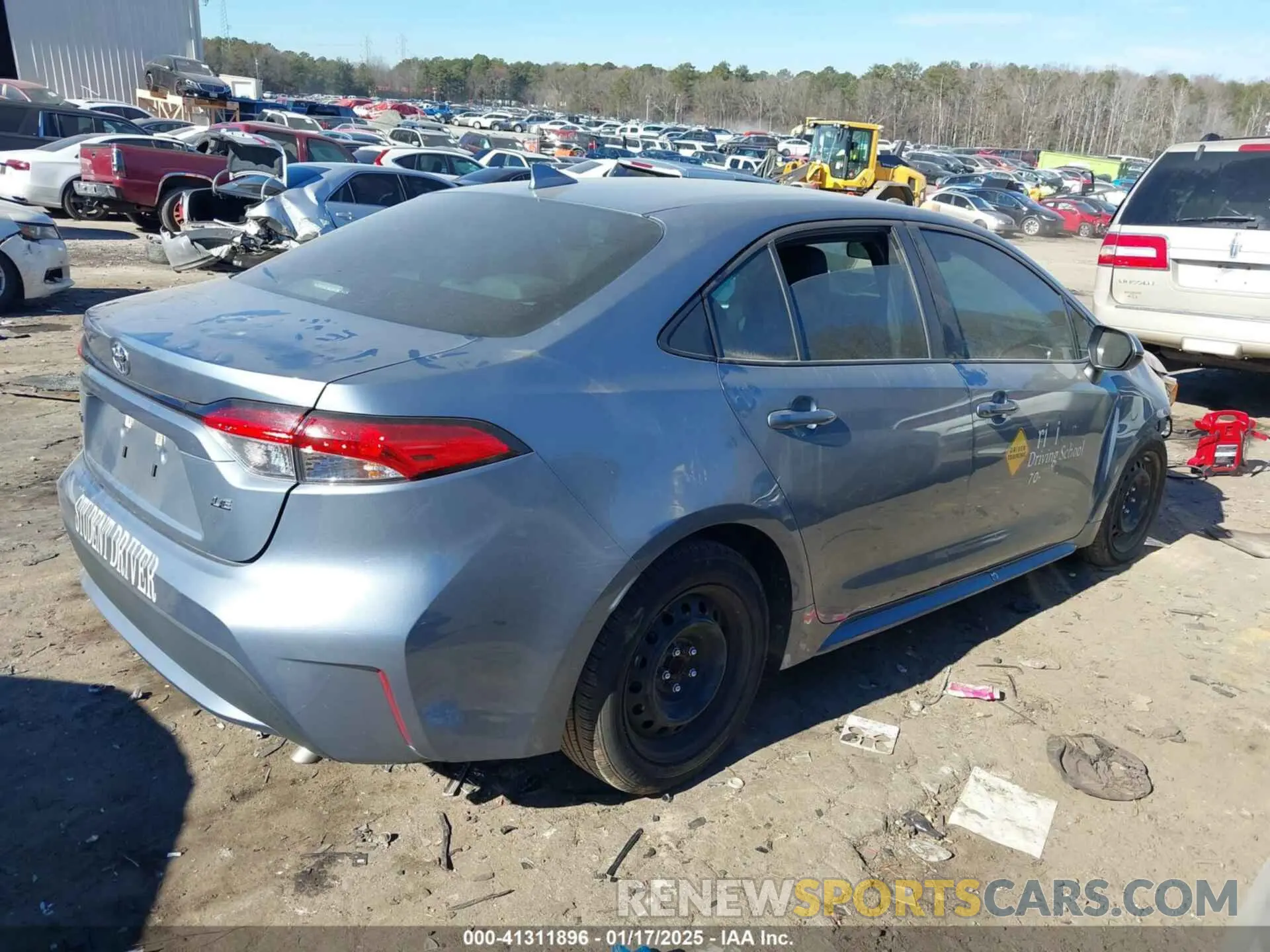 4 Photograph of a damaged car 5YFEPMAE3NP299757 TOYOTA COROLLA 2022