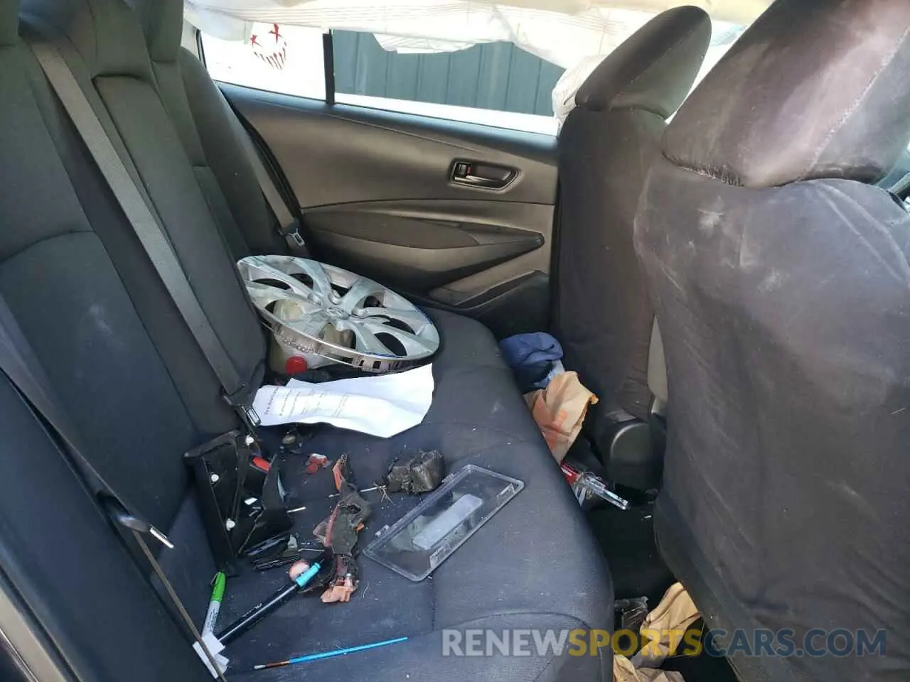 10 Photograph of a damaged car 5YFEPMAE3NP312586 TOYOTA COROLLA 2022