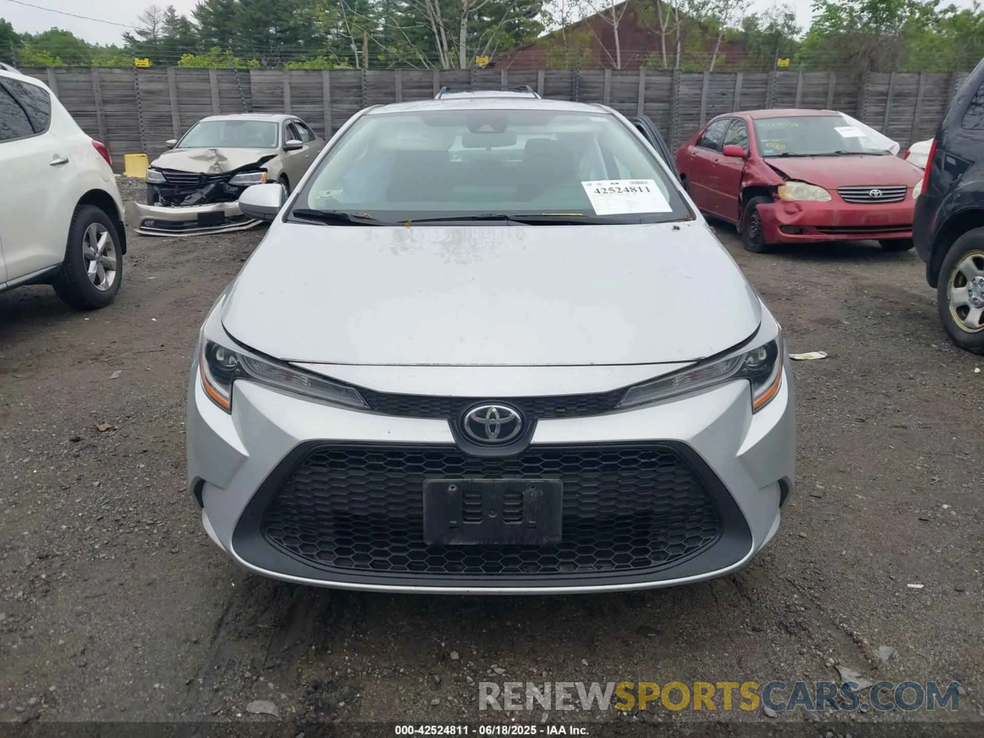 12 Photograph of a damaged car 5YFEPMAE3NP312751 TOYOTA COROLLA 2022