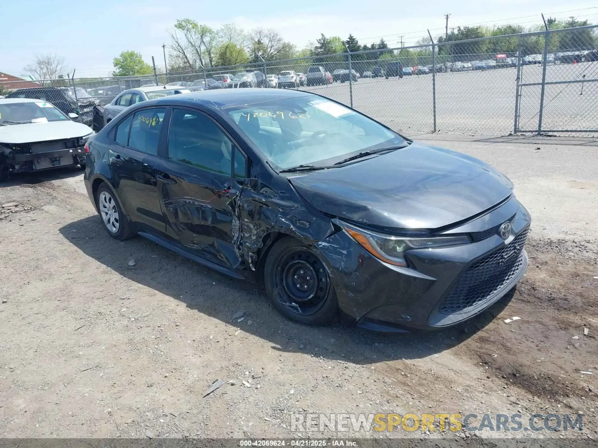 1 Photograph of a damaged car 5YFEPMAE3NP339299 TOYOTA COROLLA 2022