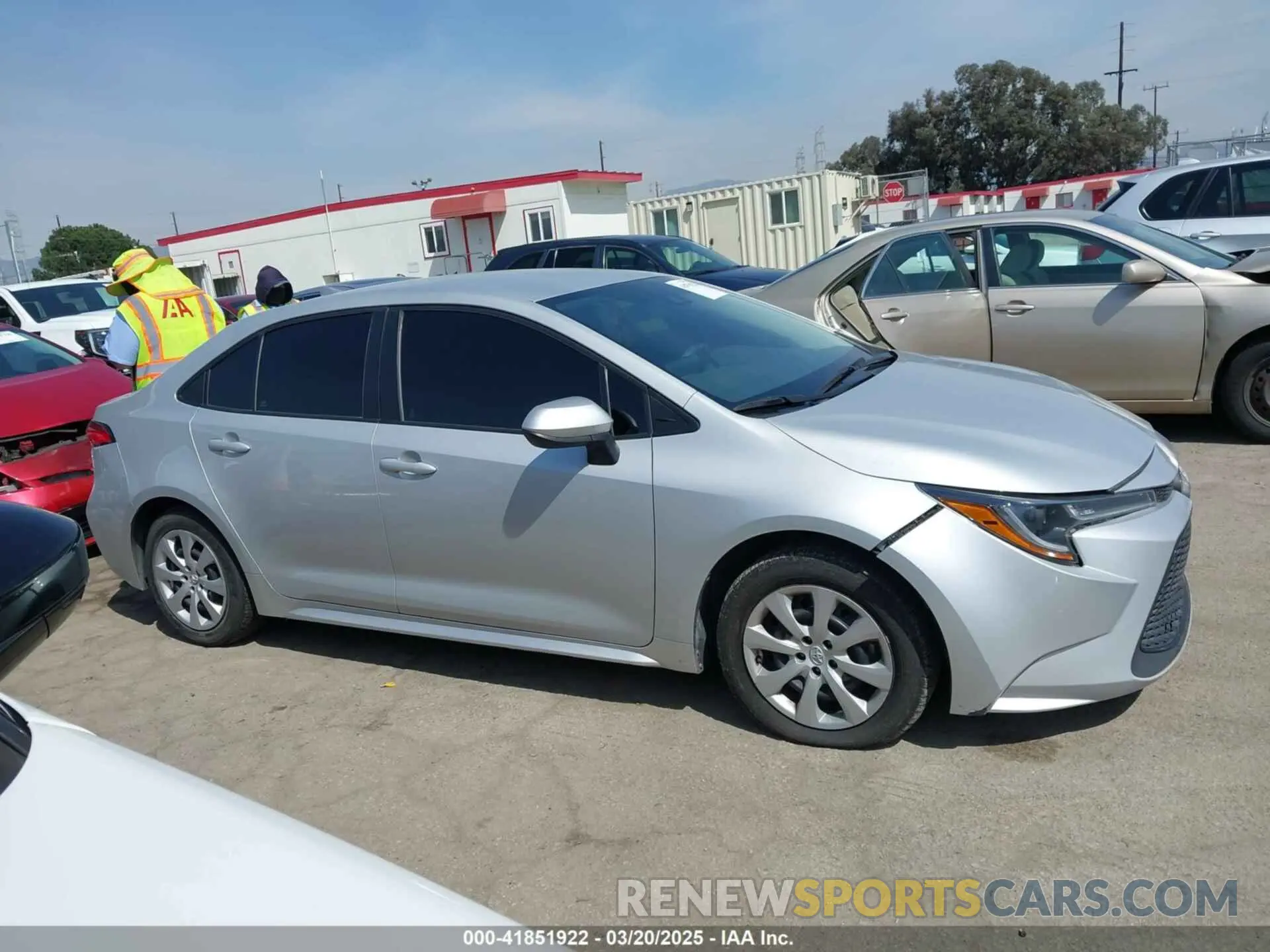 13 Фотография поврежденного автомобиля 5YFEPMAE3NP355650 TOYOTA COROLLA 2022