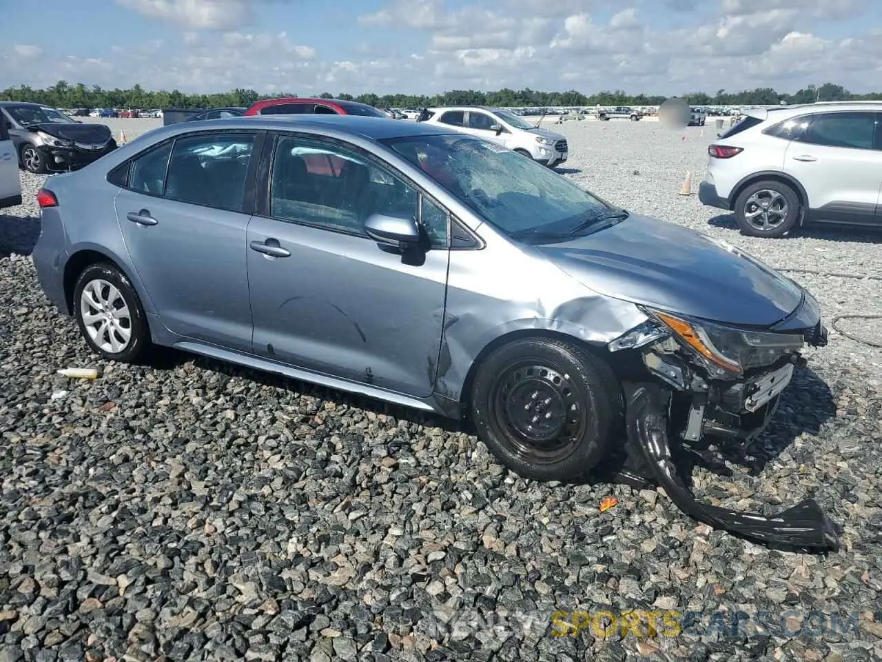 4 Photograph of a damaged car 5YFEPMAE3NP367460 TOYOTA COROLLA 2022