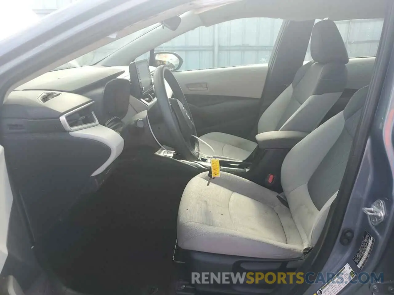 7 Photograph of a damaged car 5YFEPMAE3NP367460 TOYOTA COROLLA 2022