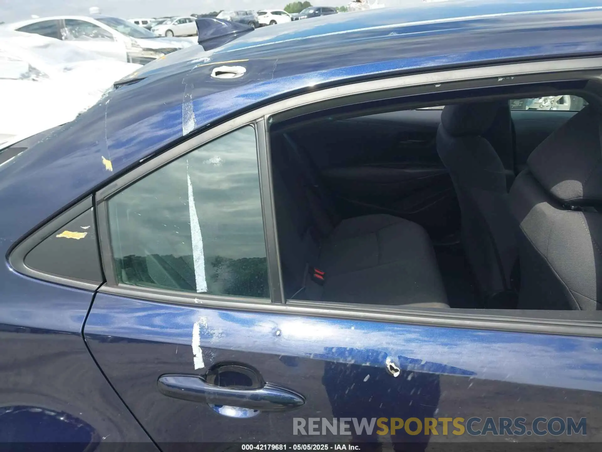 6 Photograph of a damaged car 5YFEPMAE3NP371086 TOYOTA COROLLA 2022