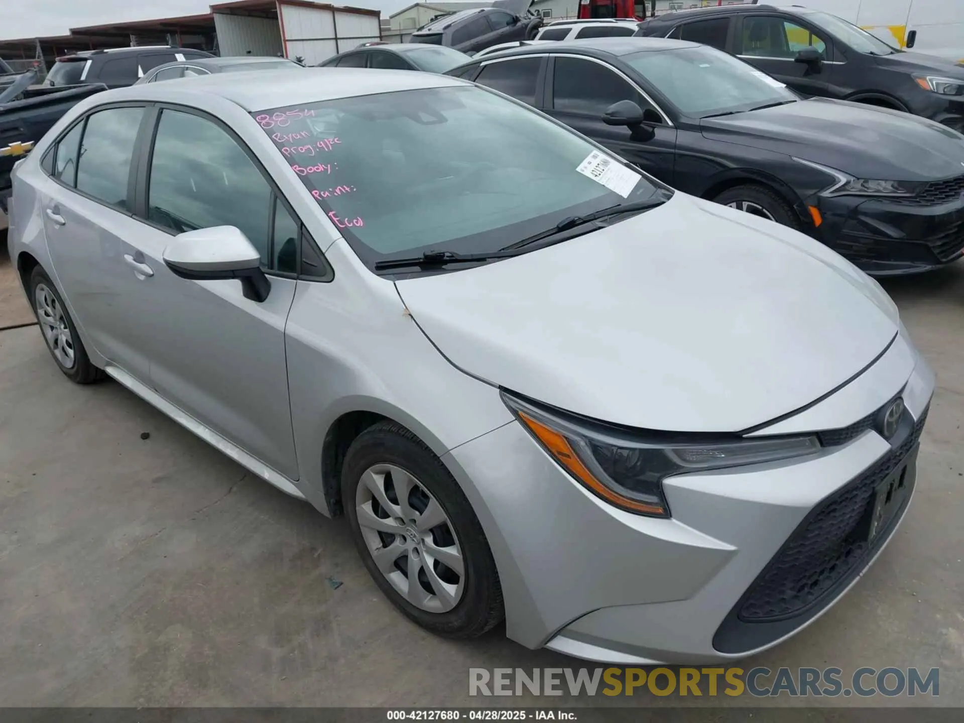1 Photograph of a damaged car 5YFEPMAE4NP307655 TOYOTA COROLLA 2022