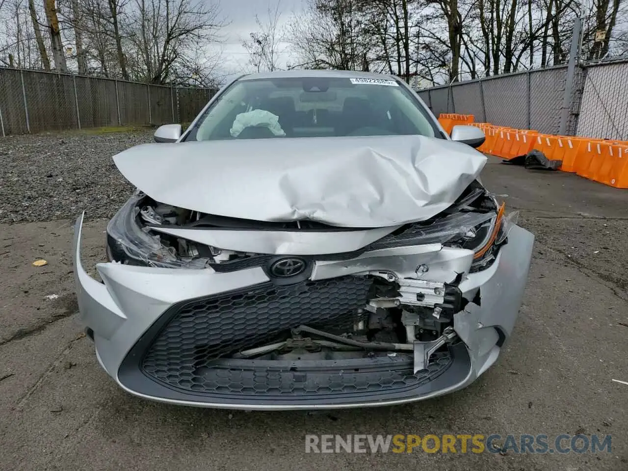 5 Photograph of a damaged car 5YFEPMAE4NP309390 TOYOTA COROLLA 2022