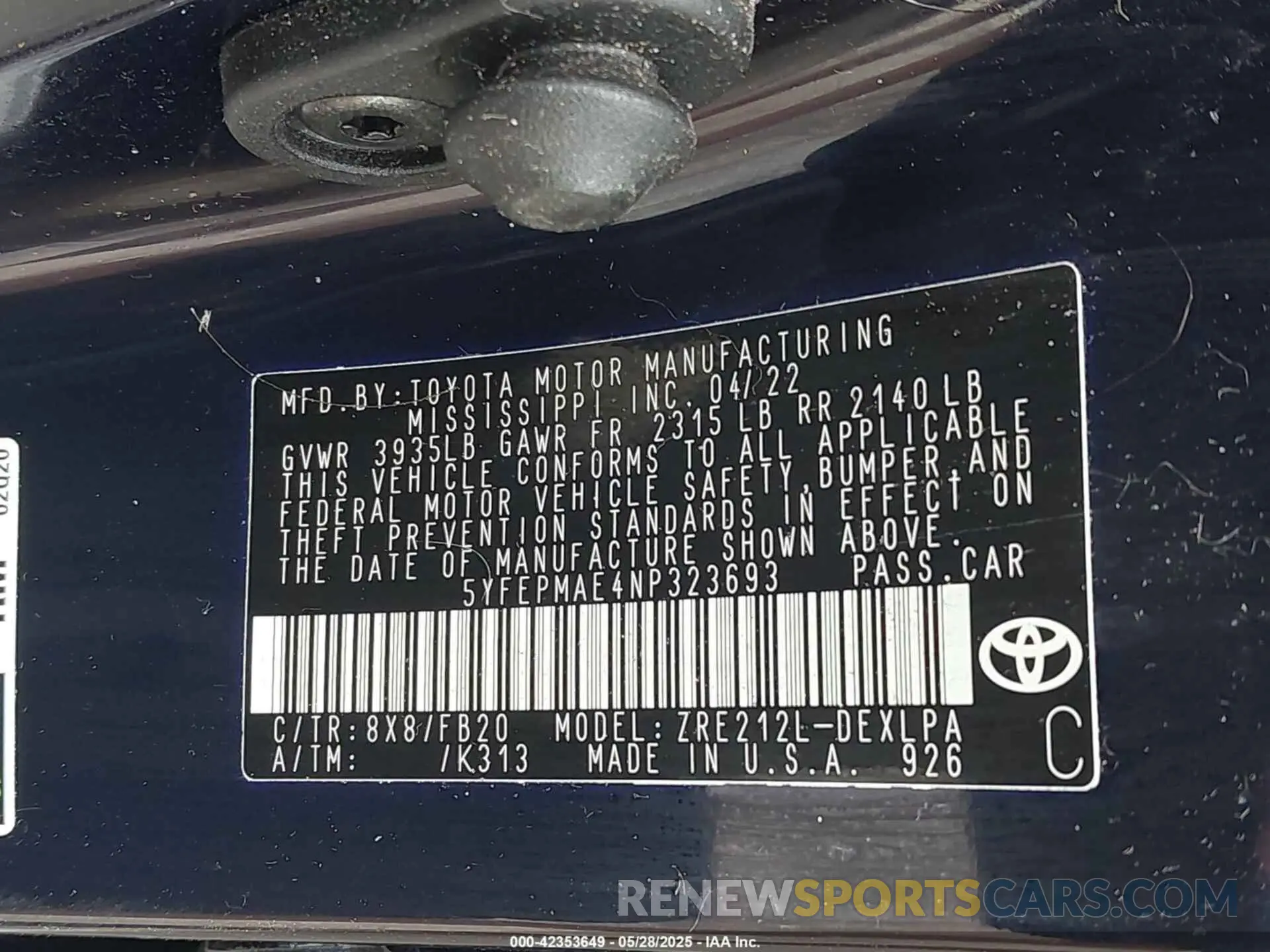 9 Photograph of a damaged car 5YFEPMAE4NP323693 TOYOTA COROLLA 2022
