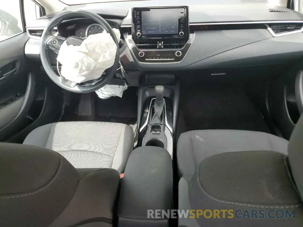 8 Photograph of a damaged car 5YFEPMAE4NP349727 TOYOTA COROLLA 2022
