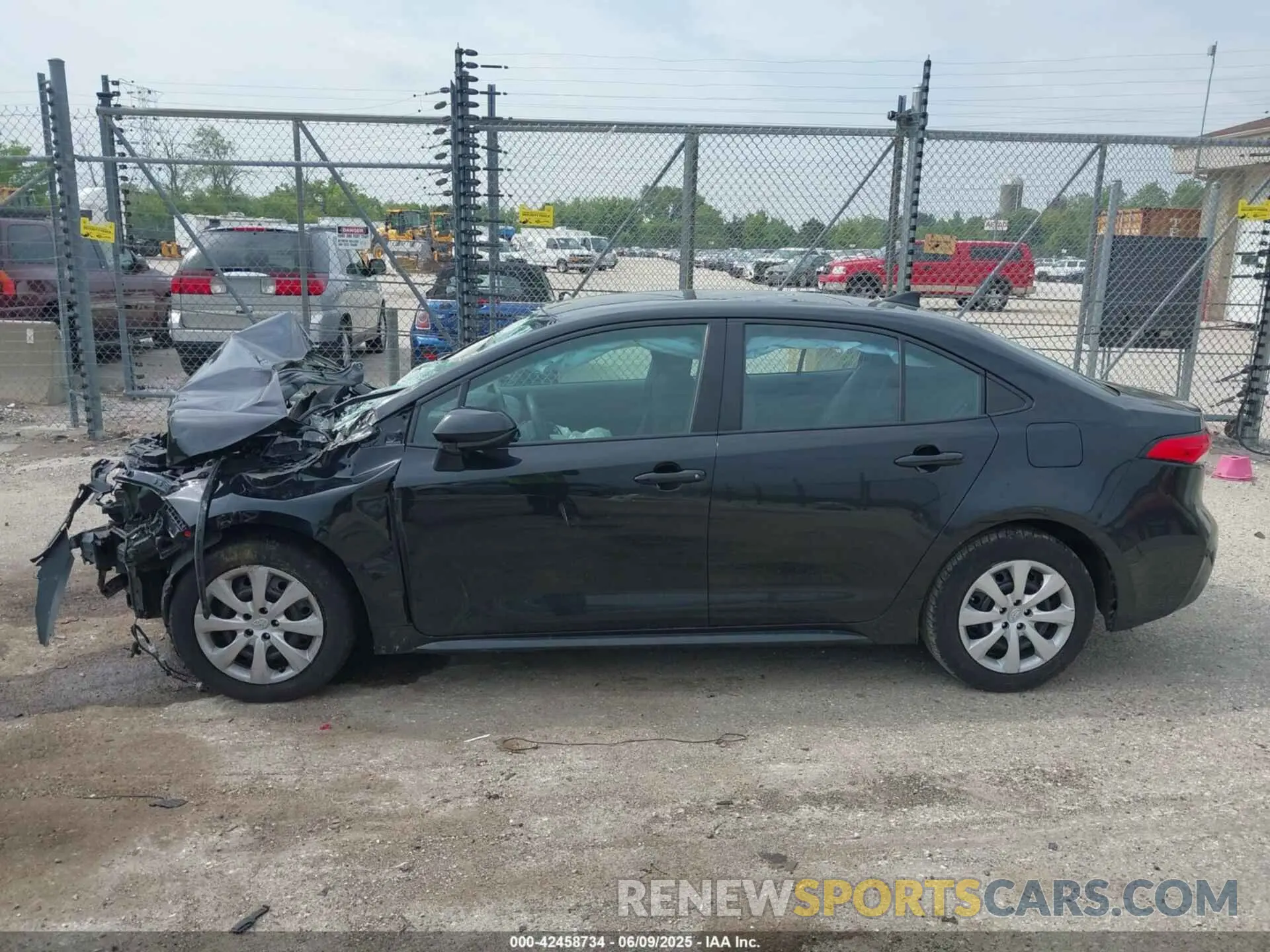 13 Photograph of a damaged car 5YFEPMAE4NP351462 TOYOTA COROLLA 2022