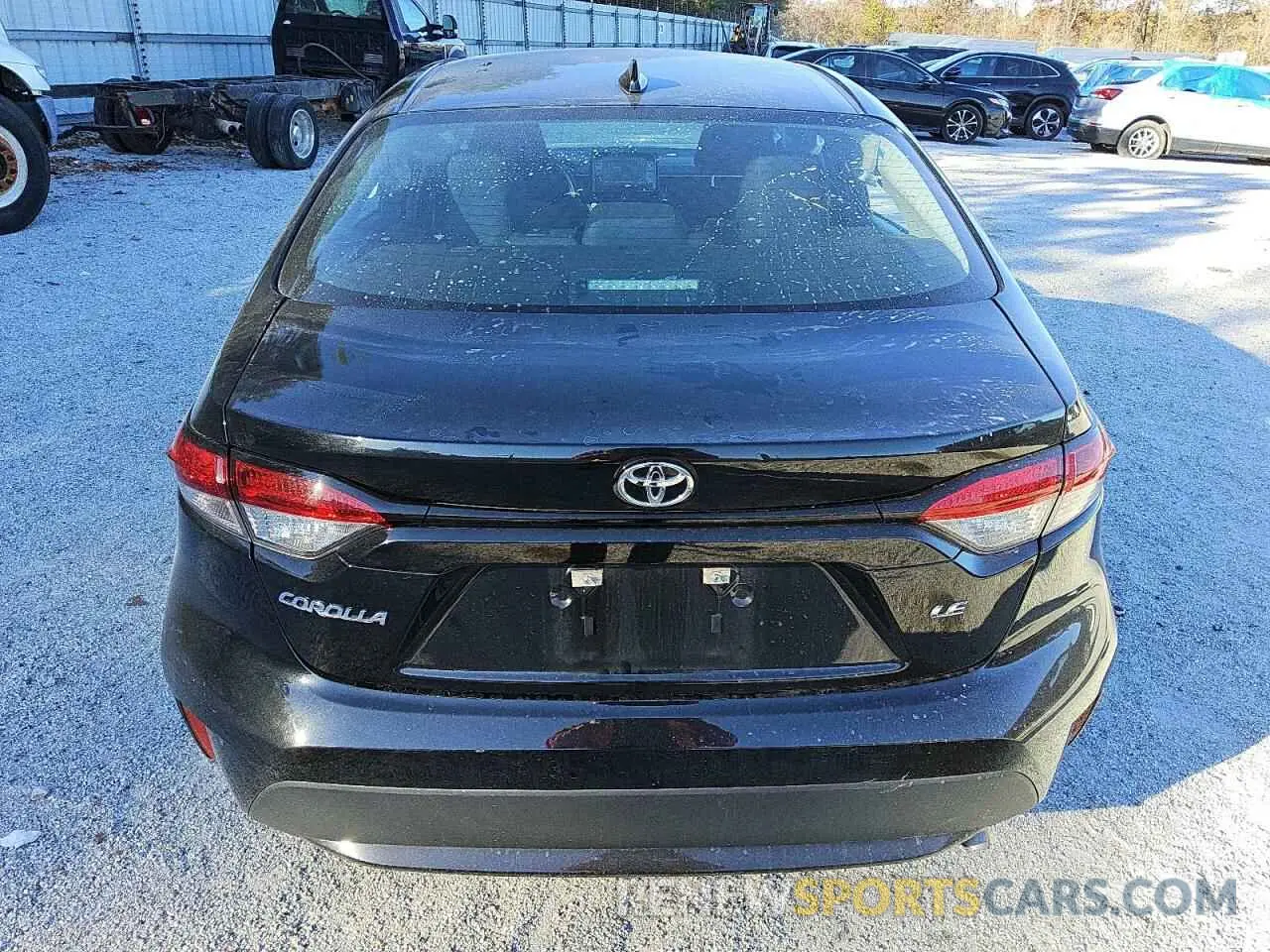 6 Photograph of a damaged car 5YFEPMAE4NP358217 TOYOTA COROLLA 2022