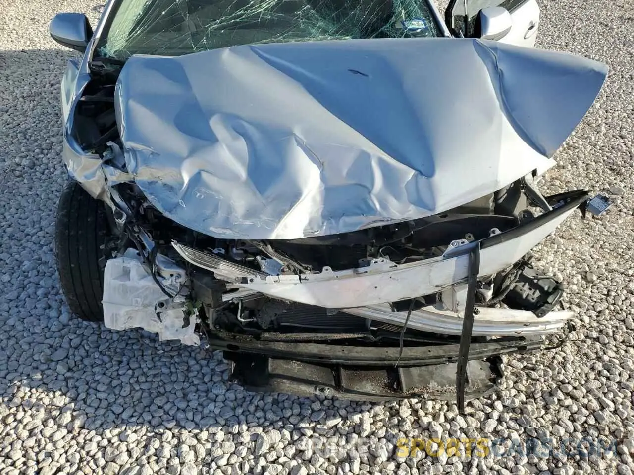 11 Photograph of a damaged car 5YFEPMAE4NP364101 TOYOTA COROLLA 2022