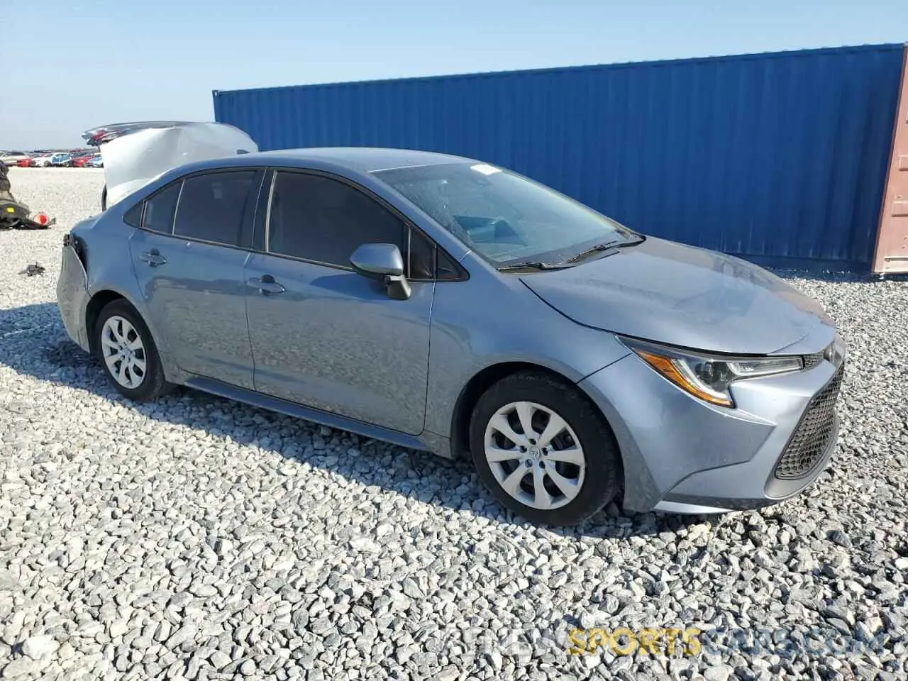 4 Photograph of a damaged car 5YFEPMAE4NP386857 TOYOTA COROLLA 2022