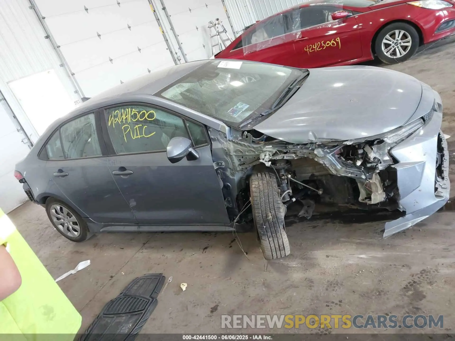 13 Фотография поврежденного автомобиля 5YFEPMAE4NP388589 TOYOTA COROLLA 2022