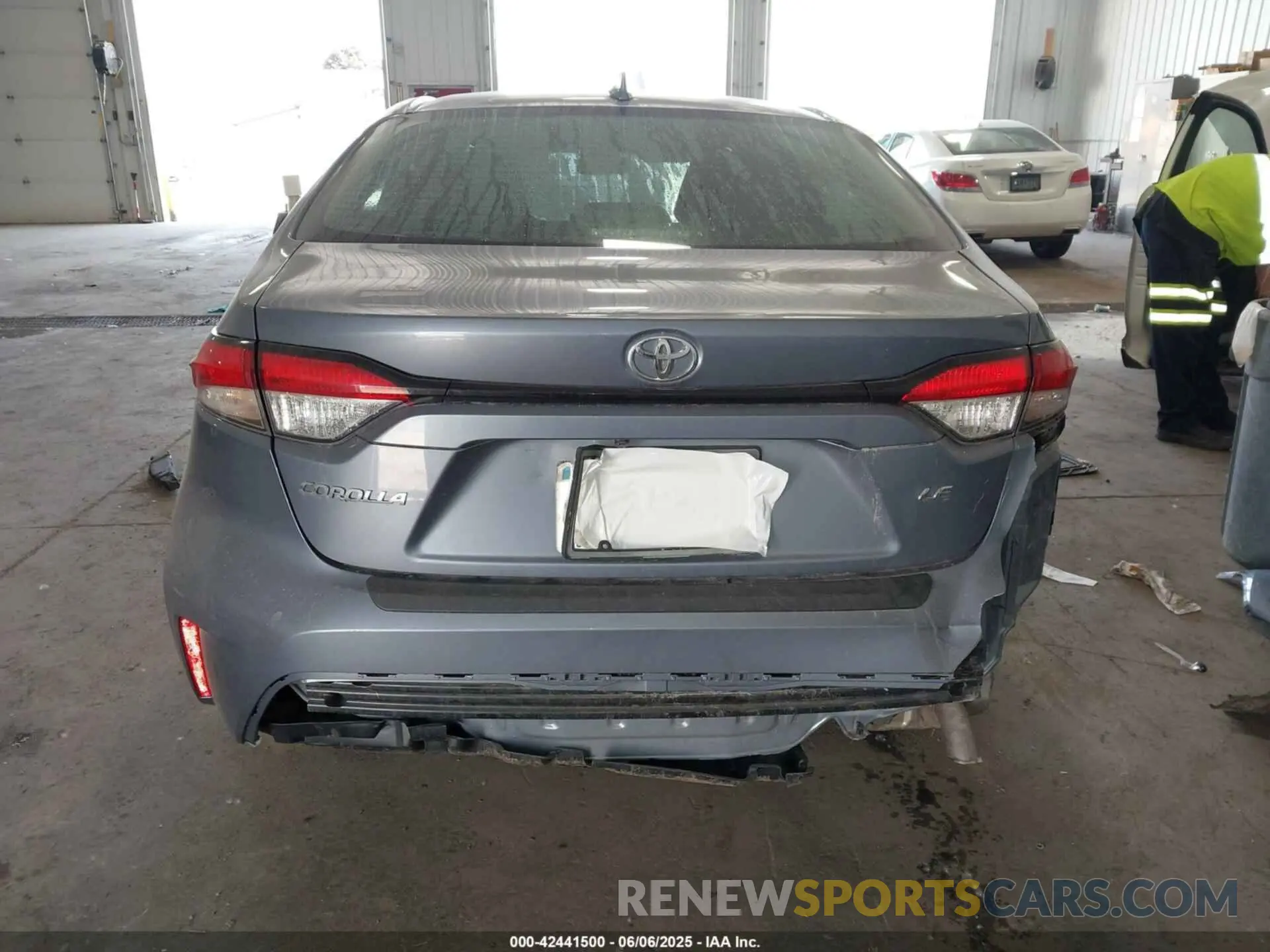16 Фотография поврежденного автомобиля 5YFEPMAE4NP388589 TOYOTA COROLLA 2022