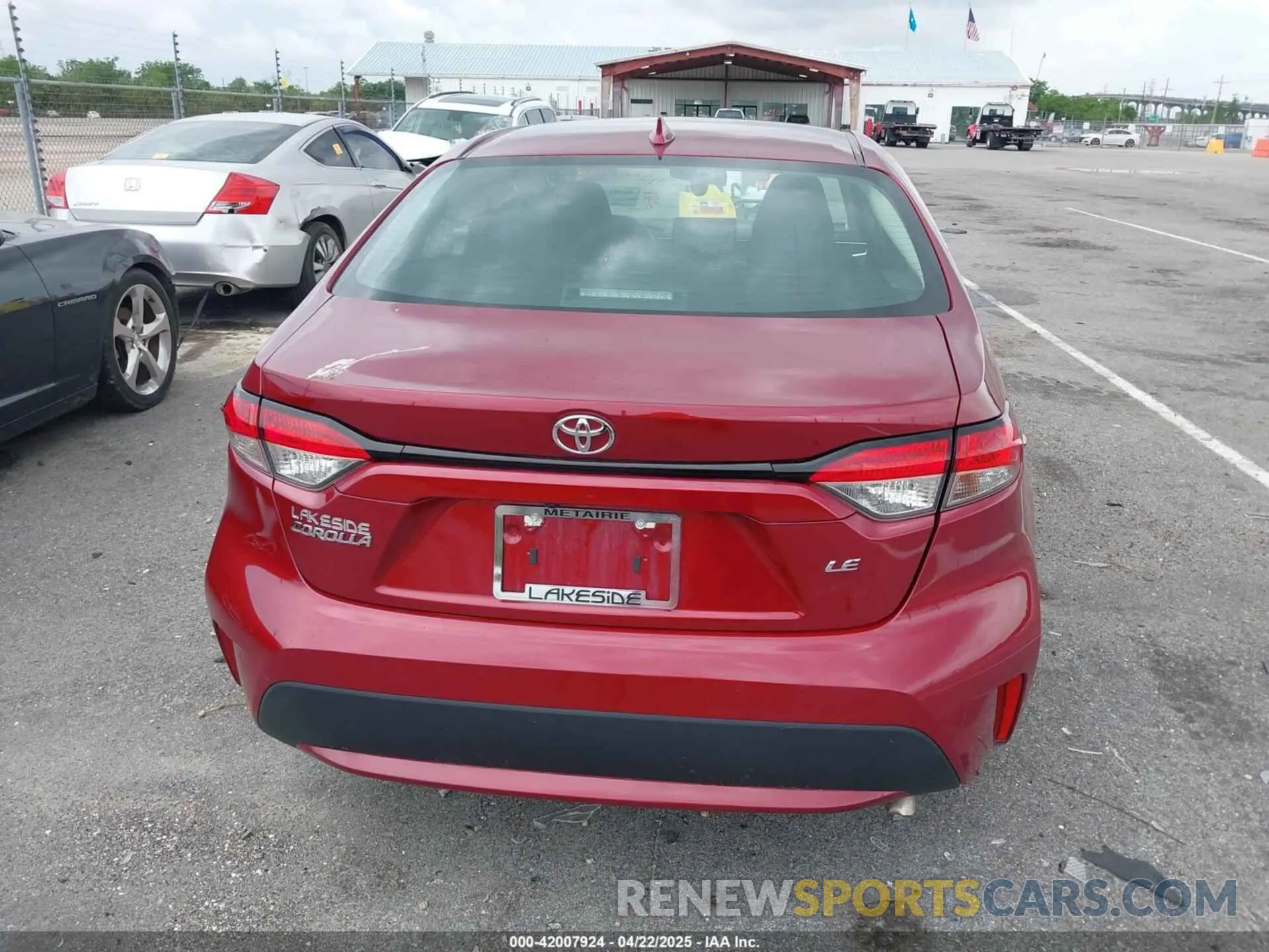 16 Photograph of a damaged car 5YFEPMAE5NP280465 TOYOTA COROLLA 2022