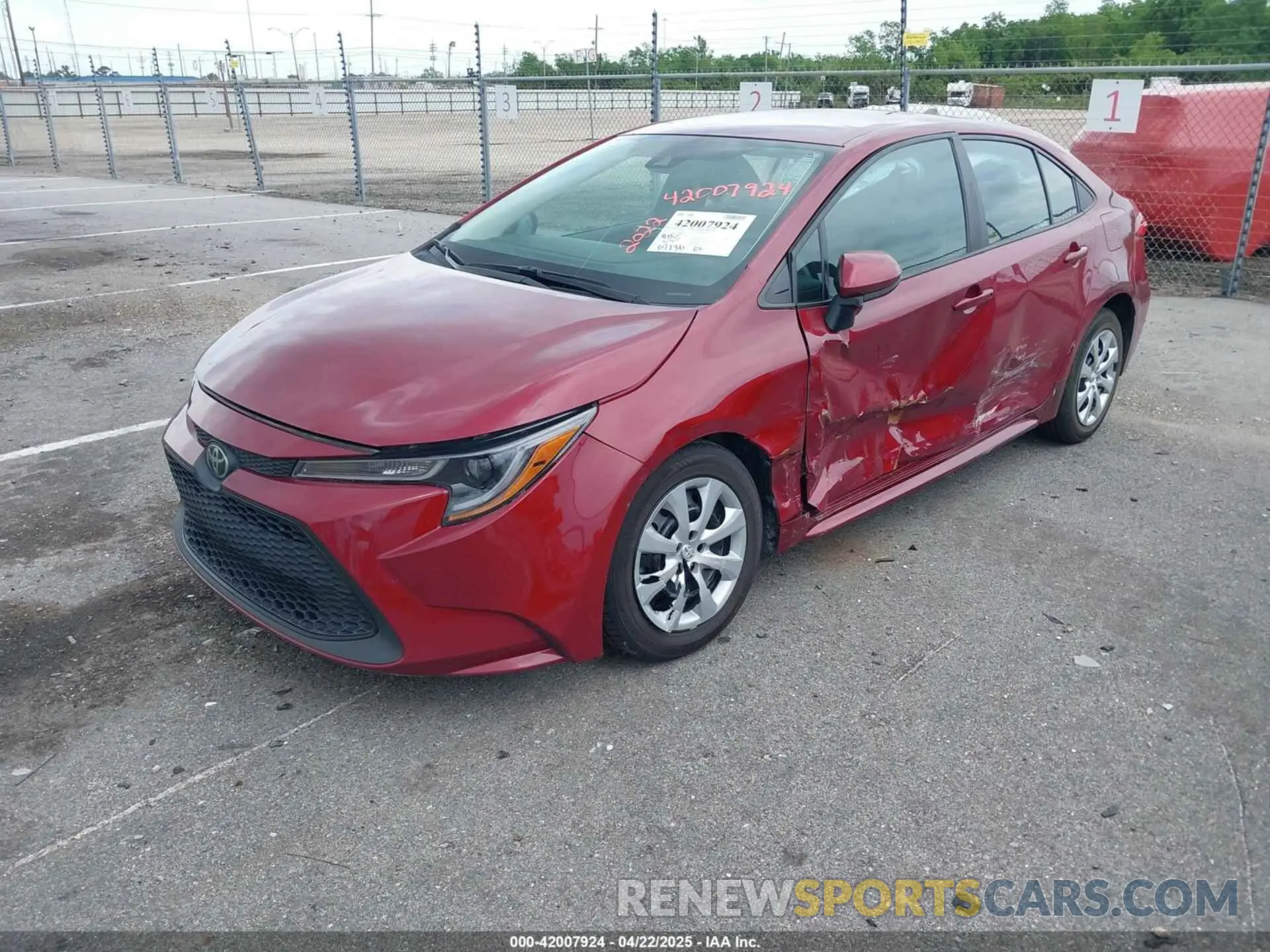 2 Photograph of a damaged car 5YFEPMAE5NP280465 TOYOTA COROLLA 2022