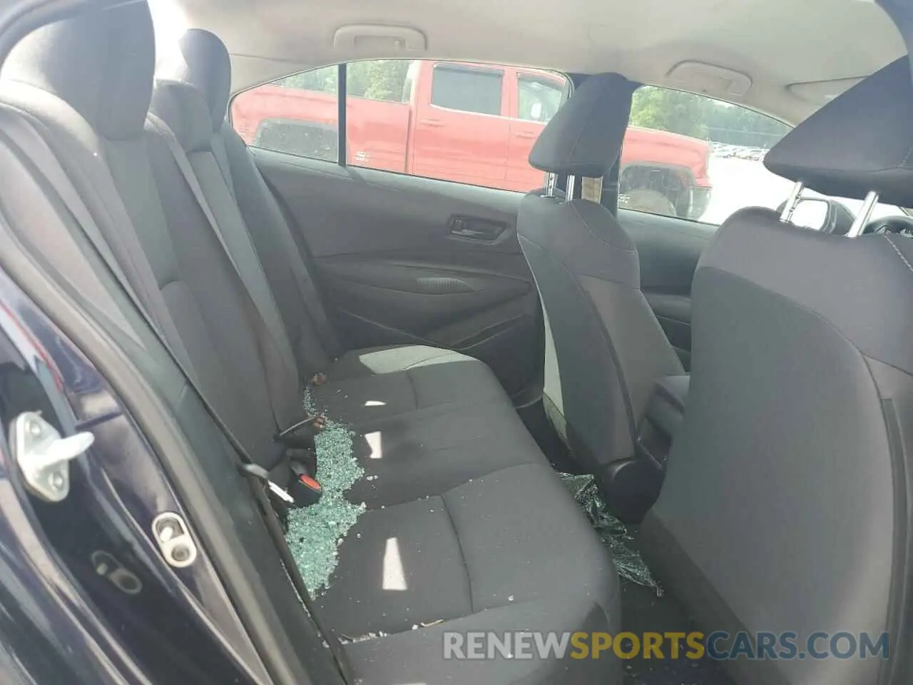 10 Photograph of a damaged car 5YFEPMAE5NP281244 TOYOTA COROLLA 2022