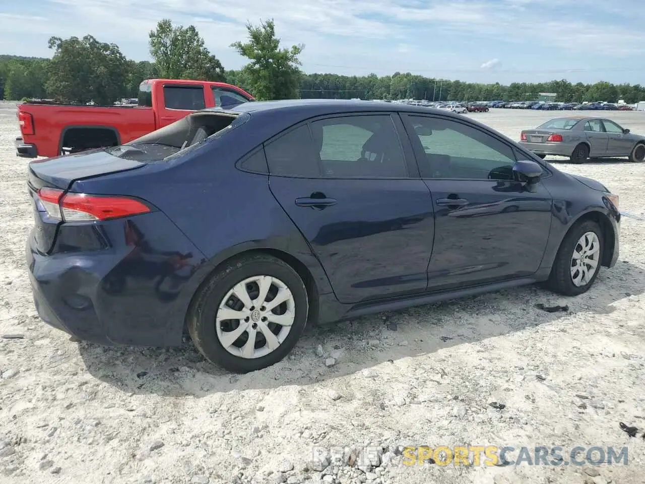 3 Photograph of a damaged car 5YFEPMAE5NP281244 TOYOTA COROLLA 2022