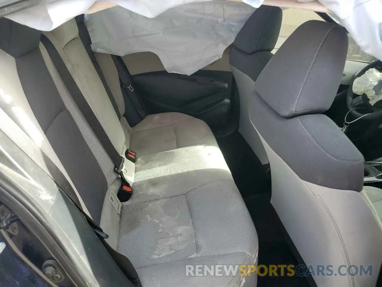 10 Photograph of a damaged car 5YFEPMAE5NP296052 TOYOTA COROLLA 2022