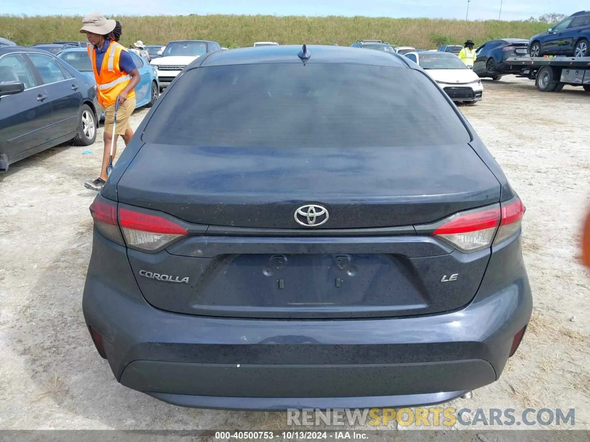16 Photograph of a damaged car 5YFEPMAE5NP296357 TOYOTA COROLLA 2022